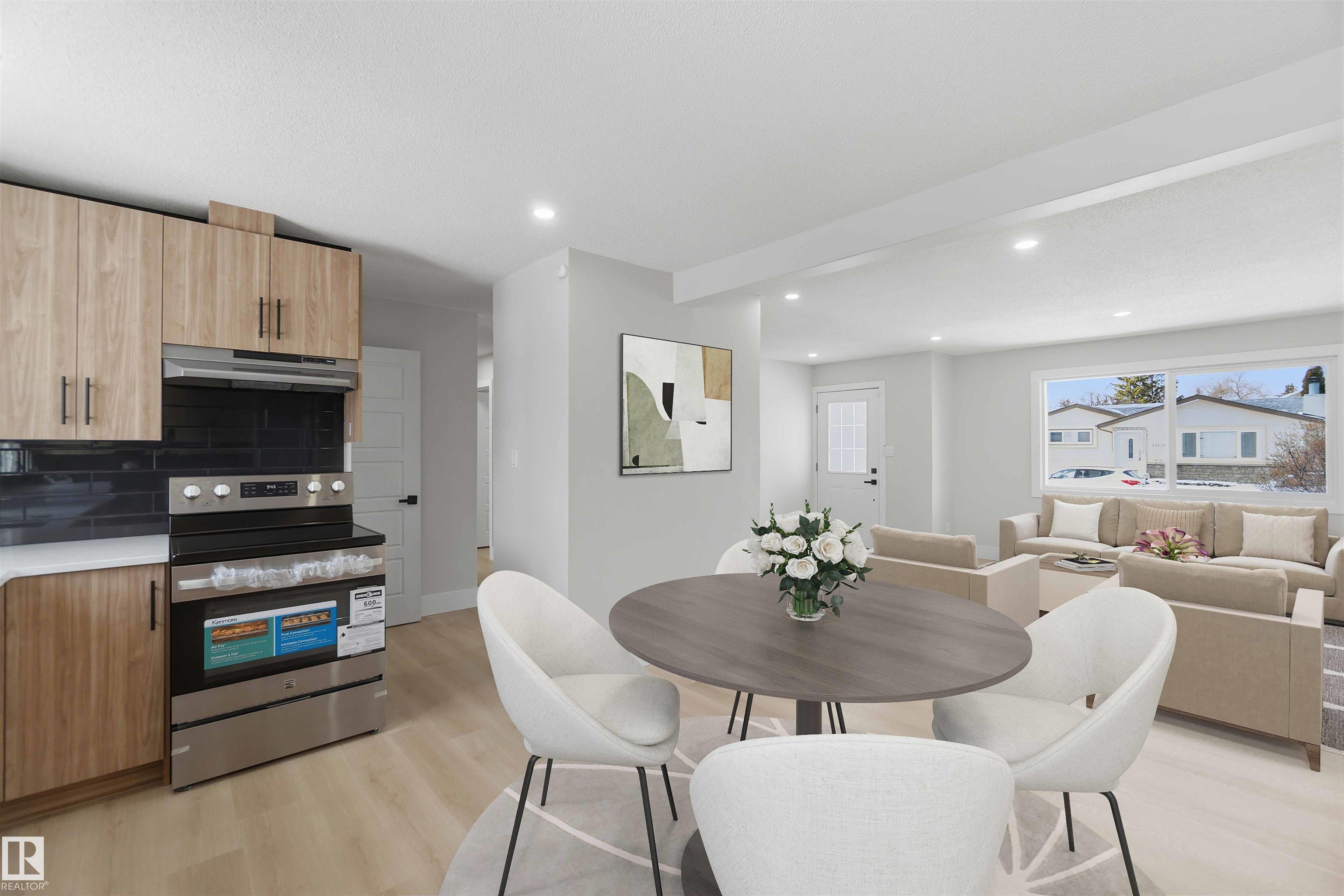 Photo 8 at 15015 95 Street NW, Evansdale, Edmonton