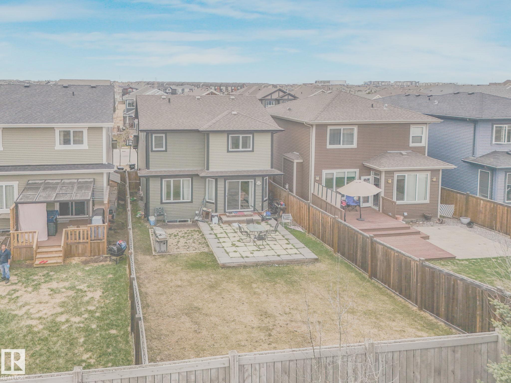Picture for 21851 80 AV NW