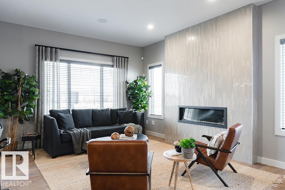 9389 Cooper Bend SW, Chappelle Area, Edmonton