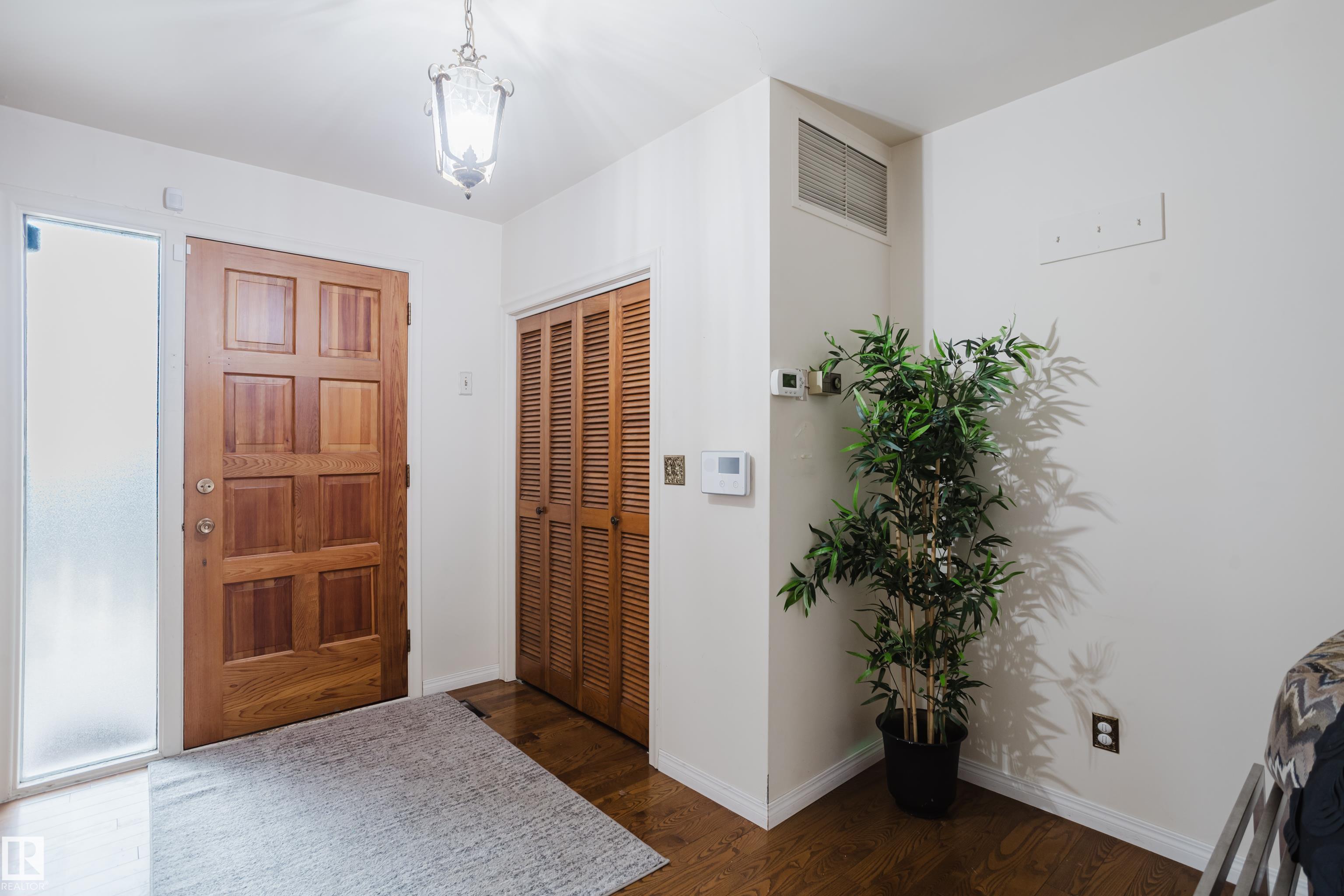 7907 Saskatchewan Drive NW, Belgravia, Edmonton