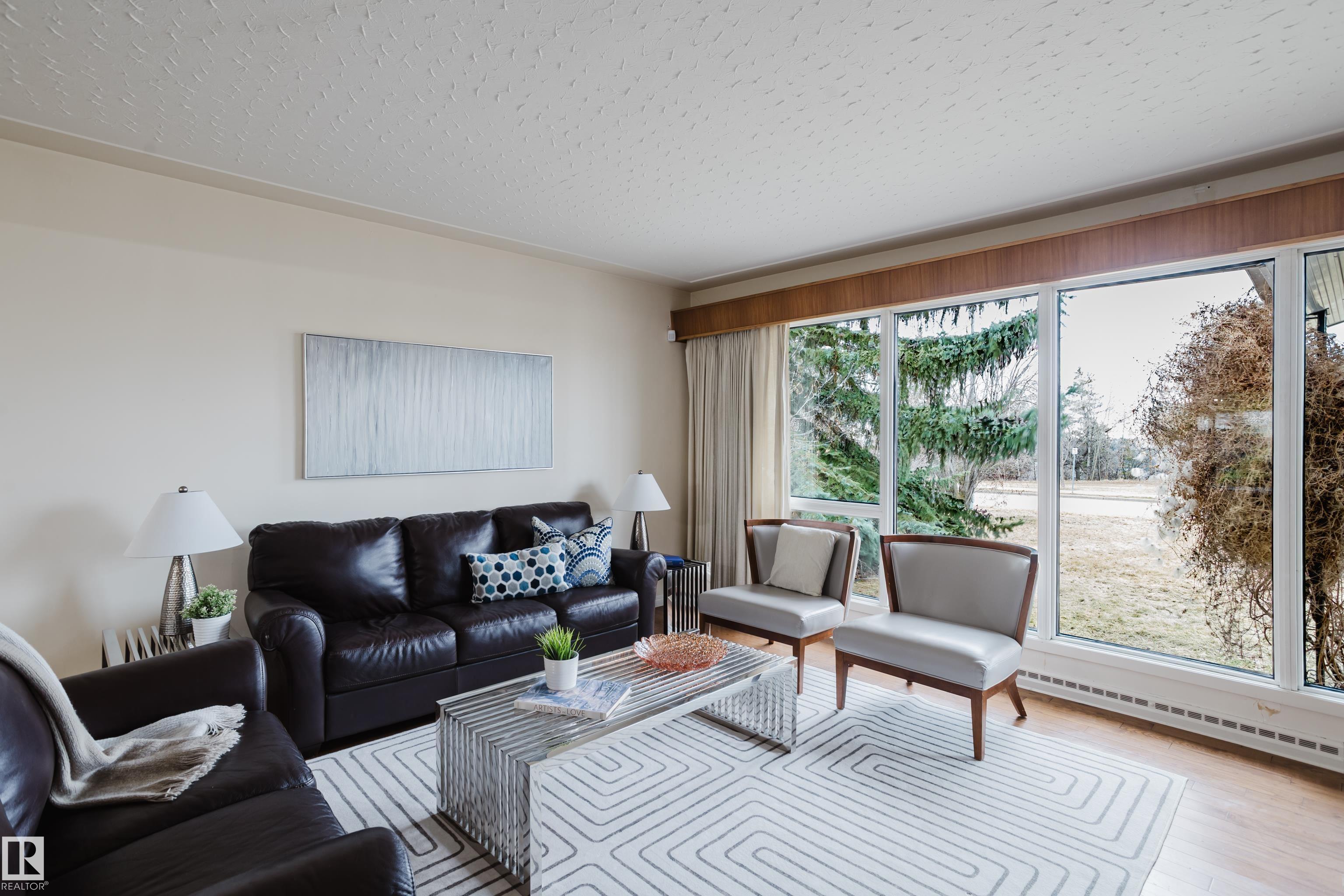 Photo 8 at 7907 Saskatchewan Drive NW, Belgravia, Edmonton