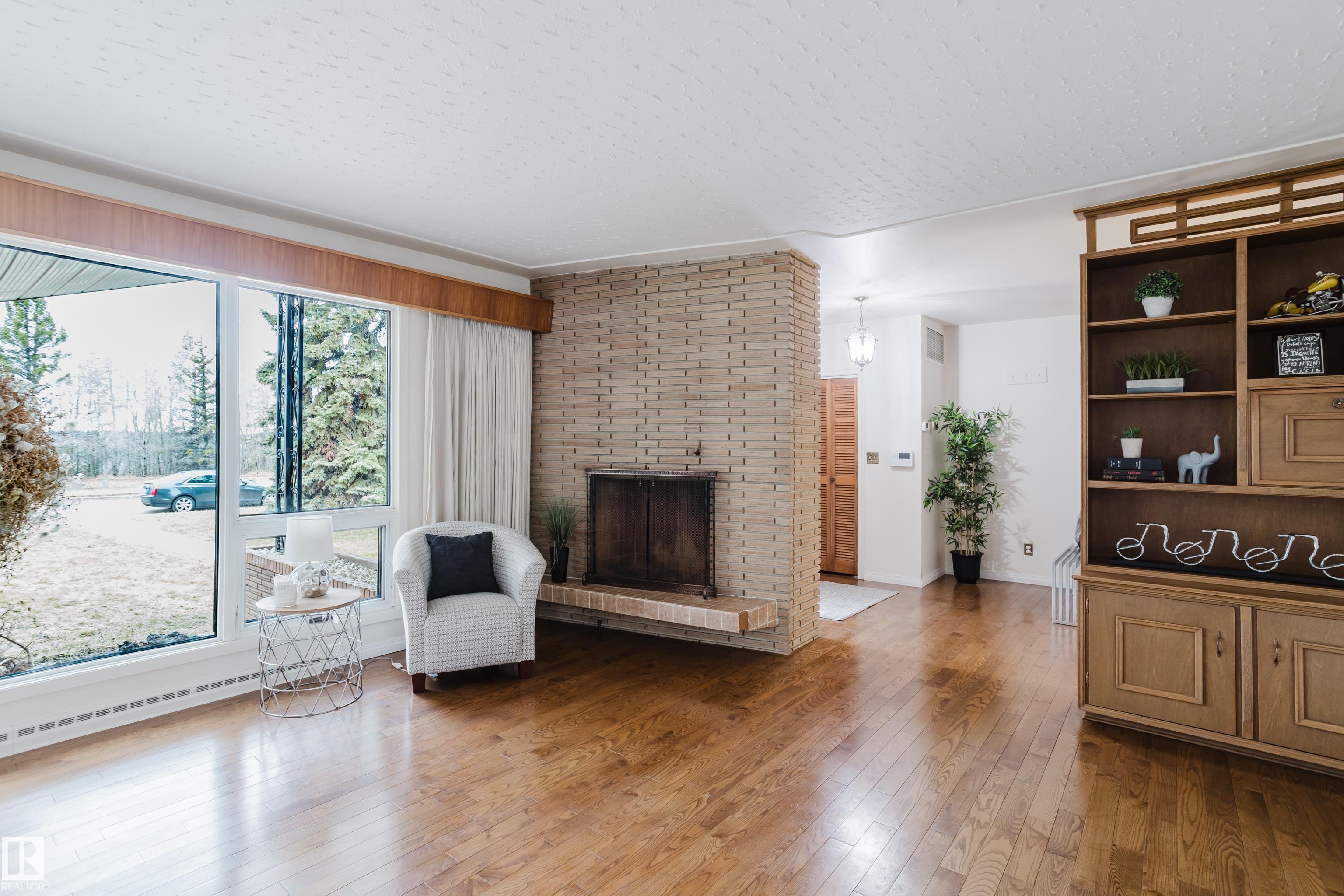 Photo 10 at 7907 Saskatchewan Drive NW, Belgravia, Edmonton