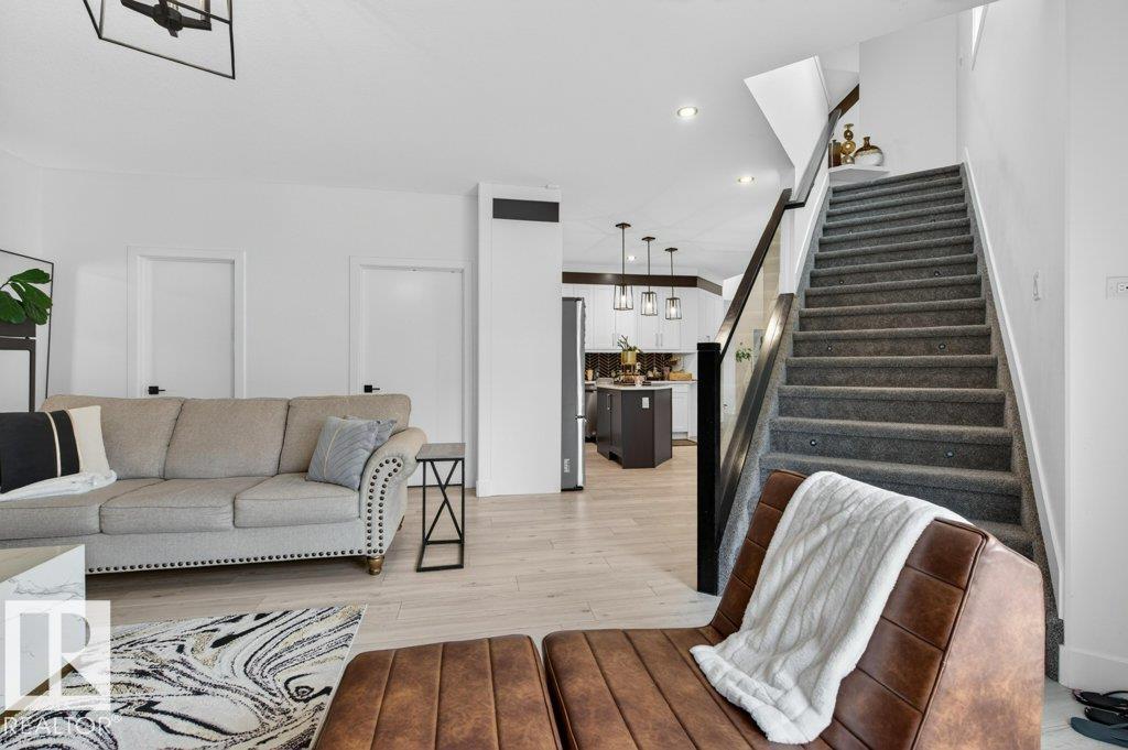 Photo 9 at 1231 Calahoo Road, Aspen Glen, Spruce Grove