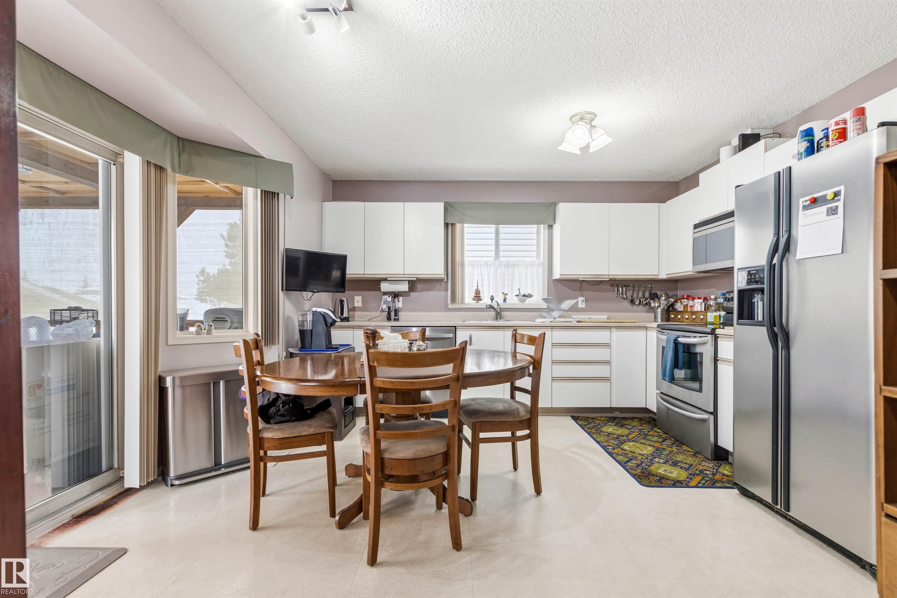 Photo 9 at 1491 Jefferys Crescent NW, Jackson Heights, Edmonton