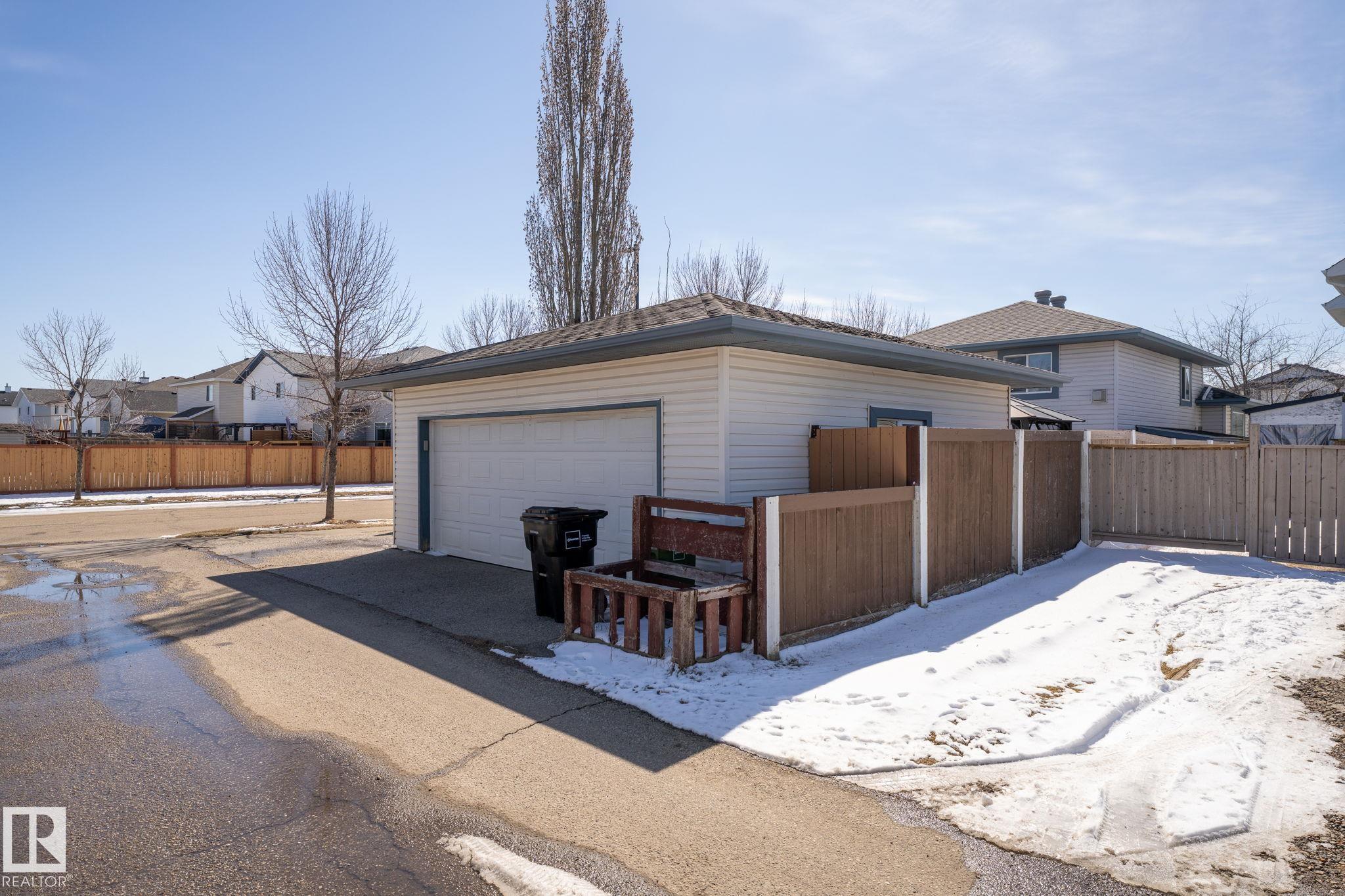 Photo 41 at 1904 36 Avenue NW, Wild Rose, Edmonton