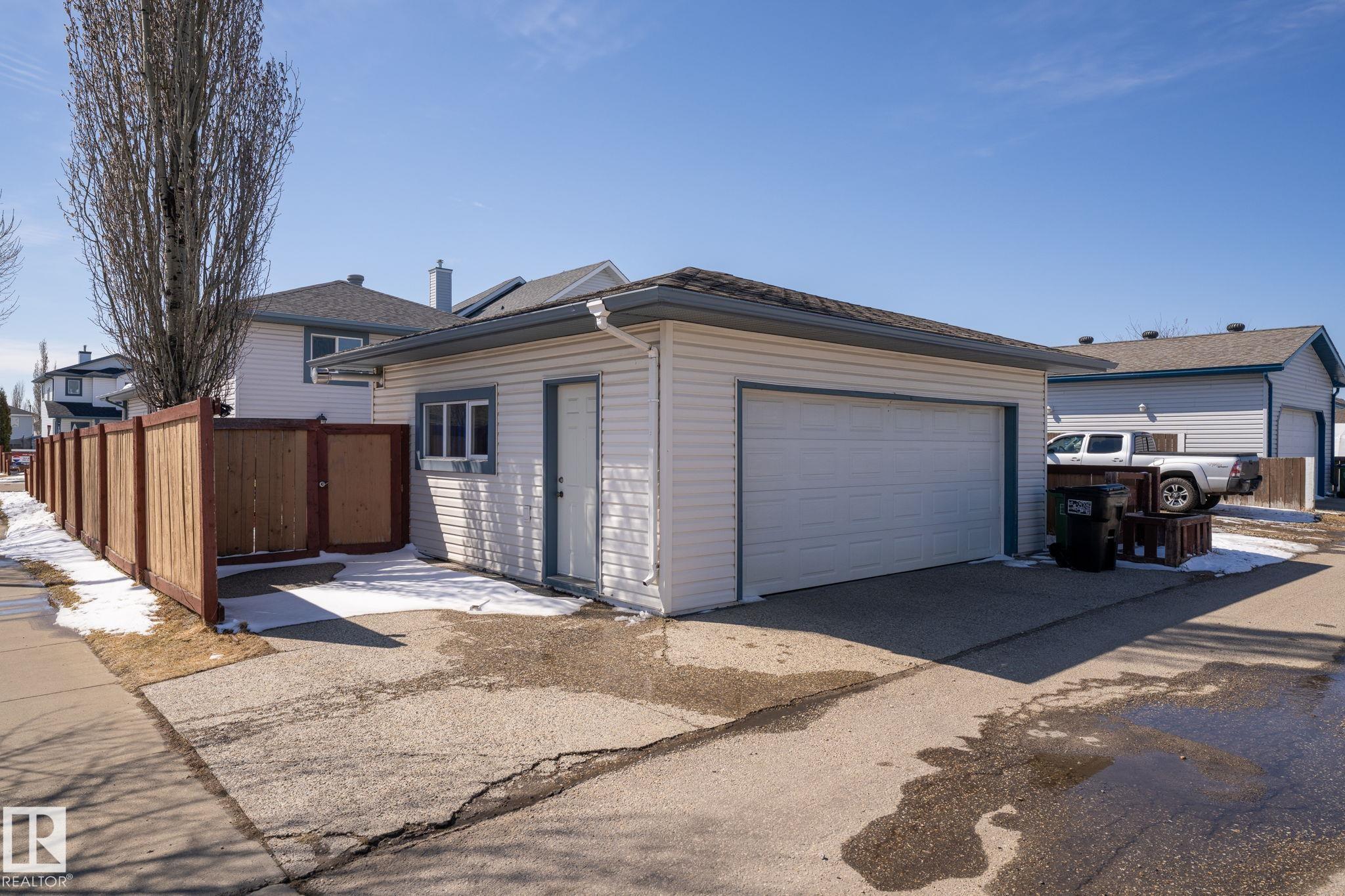 Photo 42 at 1904 36 Avenue NW, Wild Rose, Edmonton