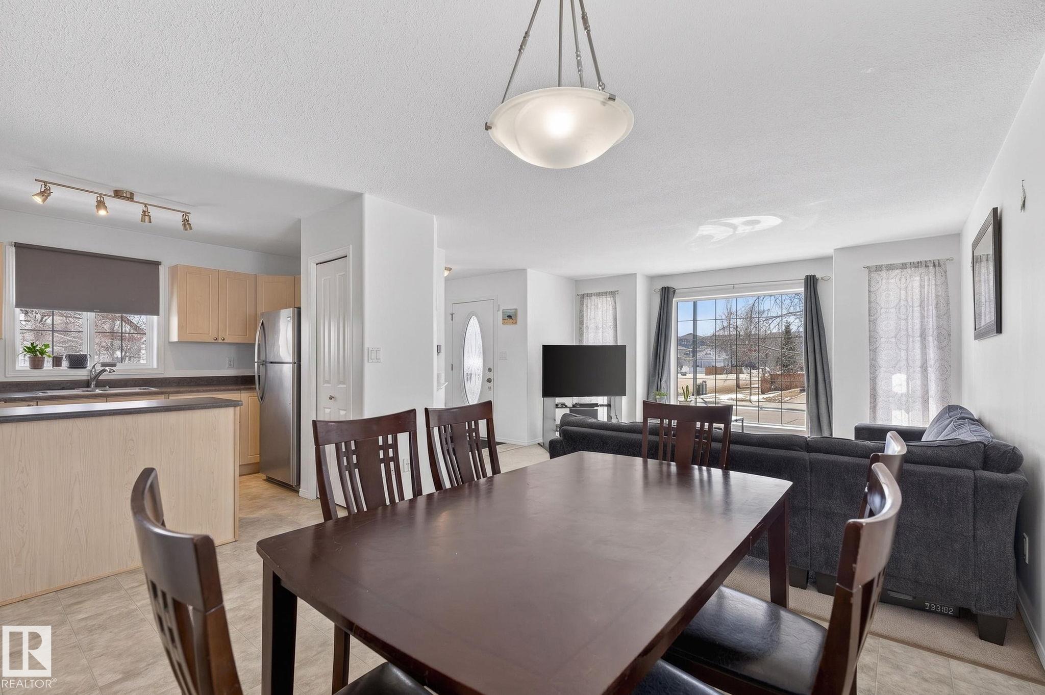 Photo 7 at 1904 36 Avenue NW, Wild Rose, Edmonton