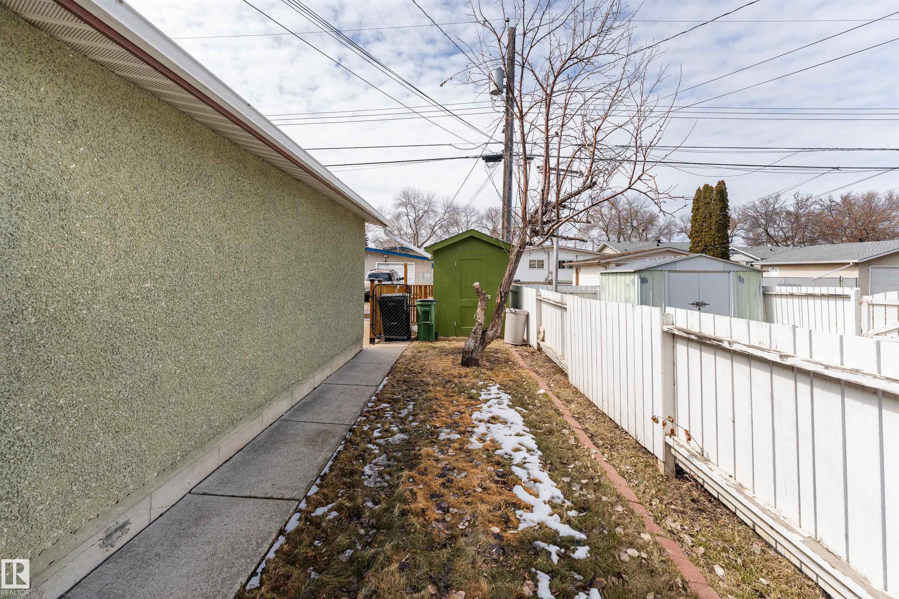 Photo 11 at 12928 - 12930 101 Street NW, Lauderdale, Edmonton