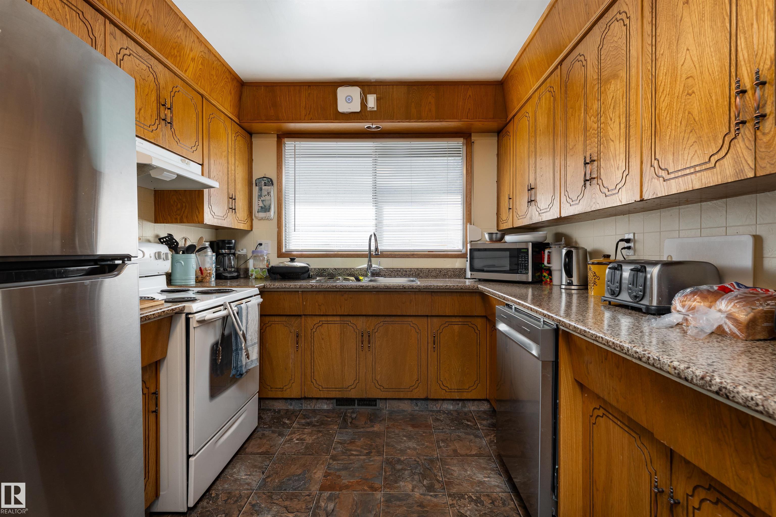 Photo 24 at 12928 - 12930 101 Street NW, Lauderdale, Edmonton