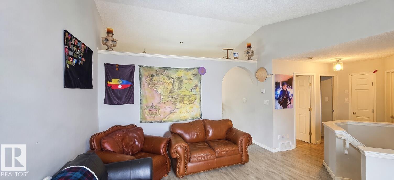 Photo 14 at 9218 163 Avenue NW, Eaux Claires, Edmonton