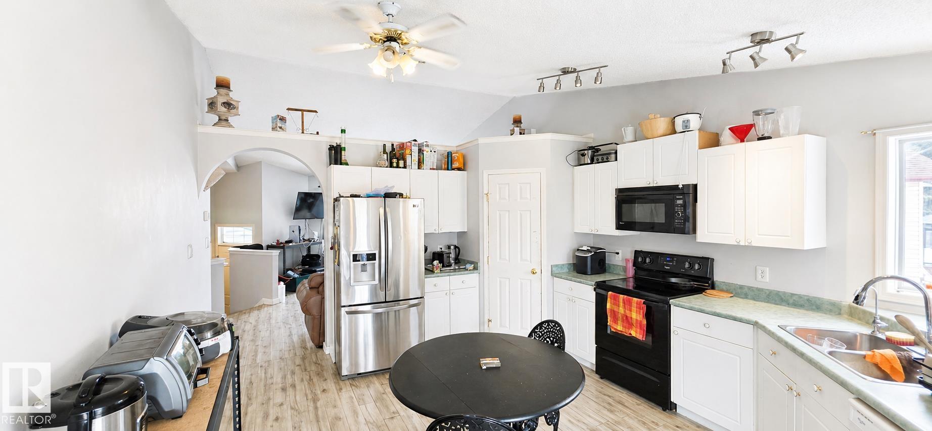 Photo 17 at 9218 163 Avenue NW, Eaux Claires, Edmonton