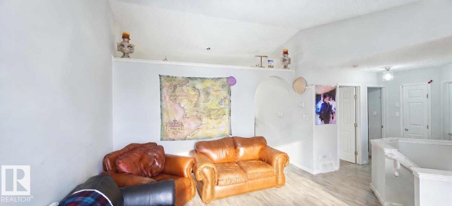 https://zimg.paragon.ice.com/ParagonImages/Property/PM/RAE/225397274/8/0/0/3e3e69f17007bf71acb8c35c77dc1fcd/1/217087c2a164b9891a880aa5355f53d3/225397274-b61d704b-03b7-45e3-808b-b598ee84c36b.JPG