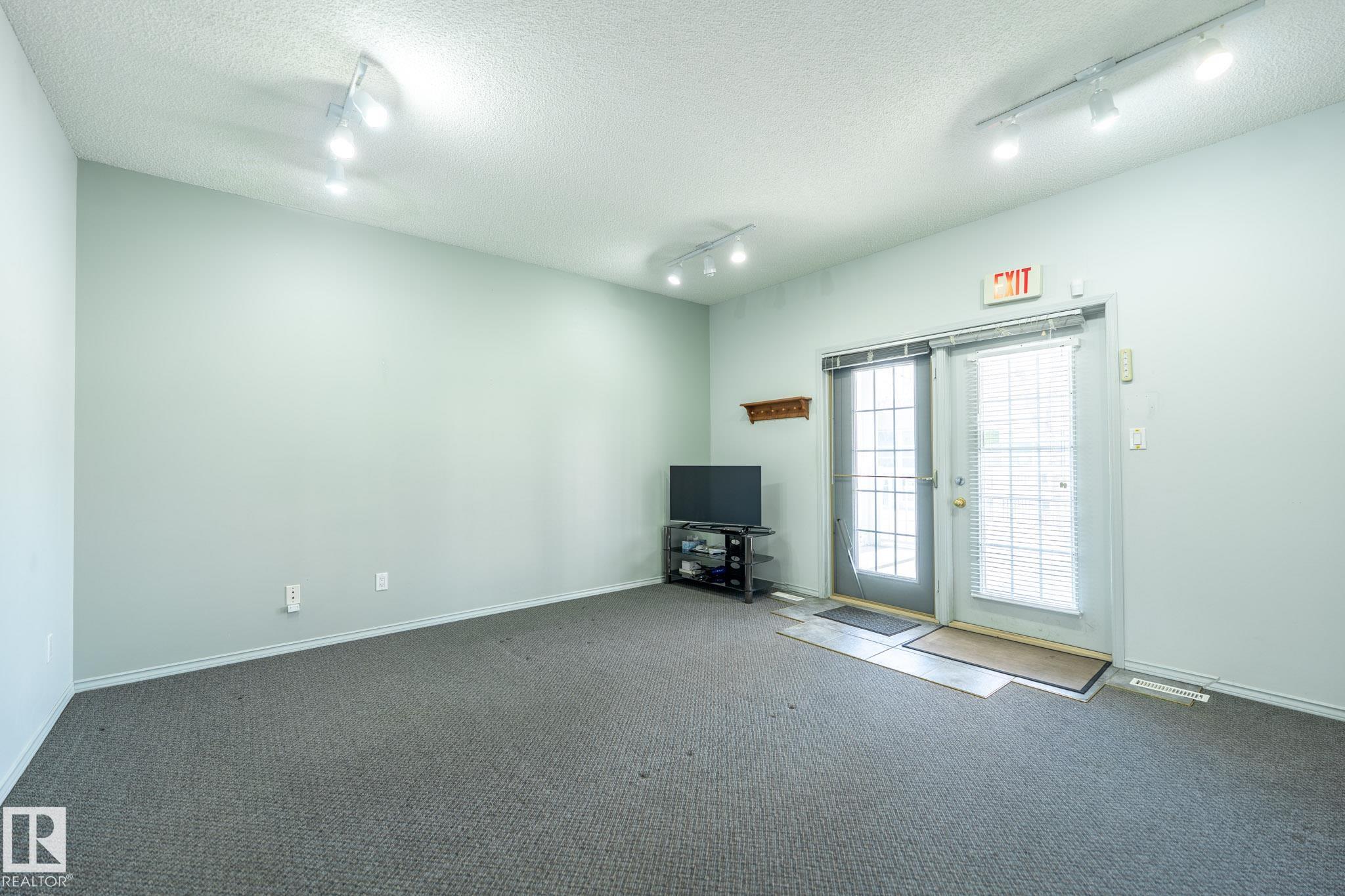 3 - 10235 111 Street NW, Downtown, Edmonton