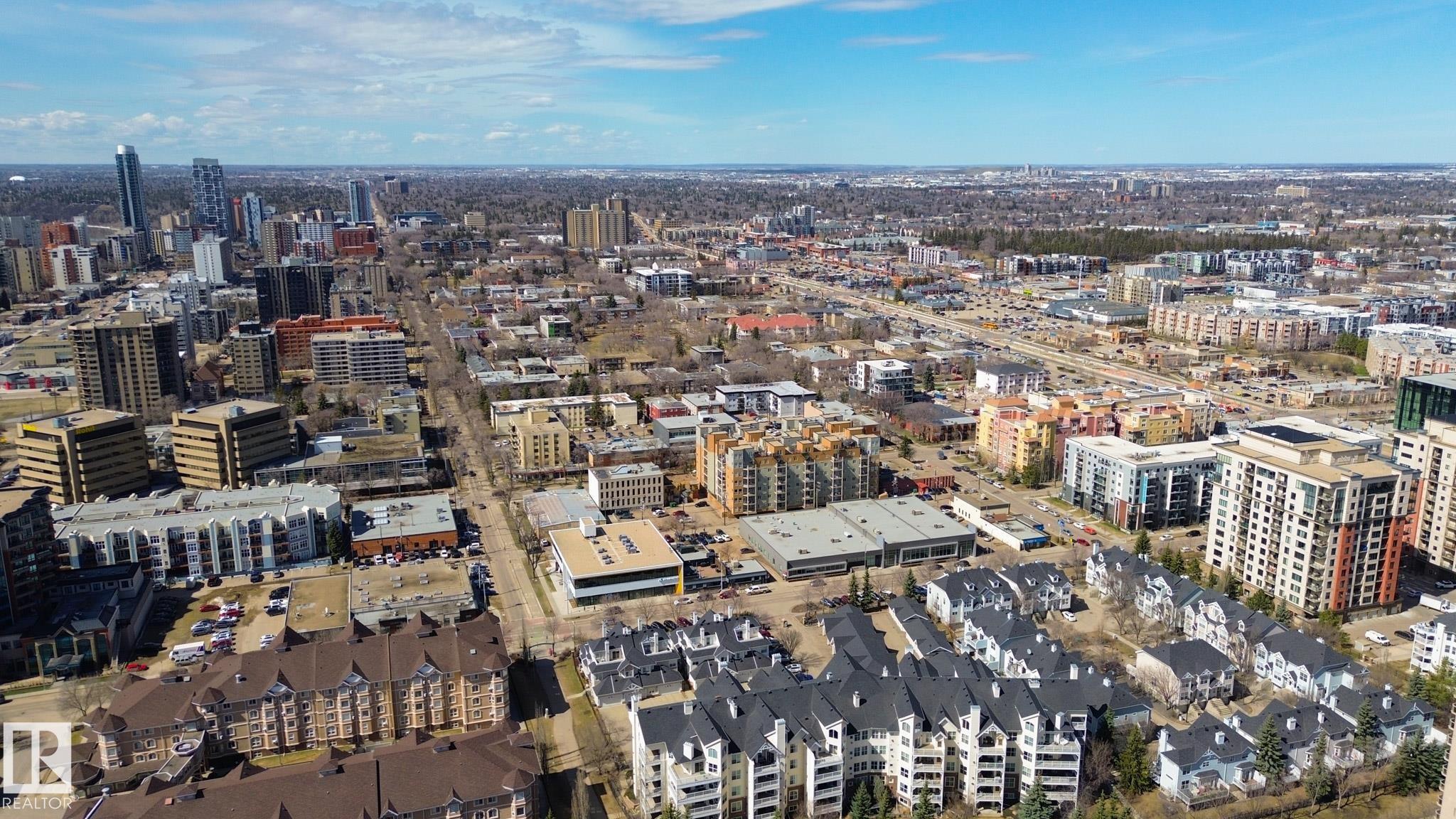 Photo 23 at 3 - 10235 111 Street NW, Downtown, Edmonton