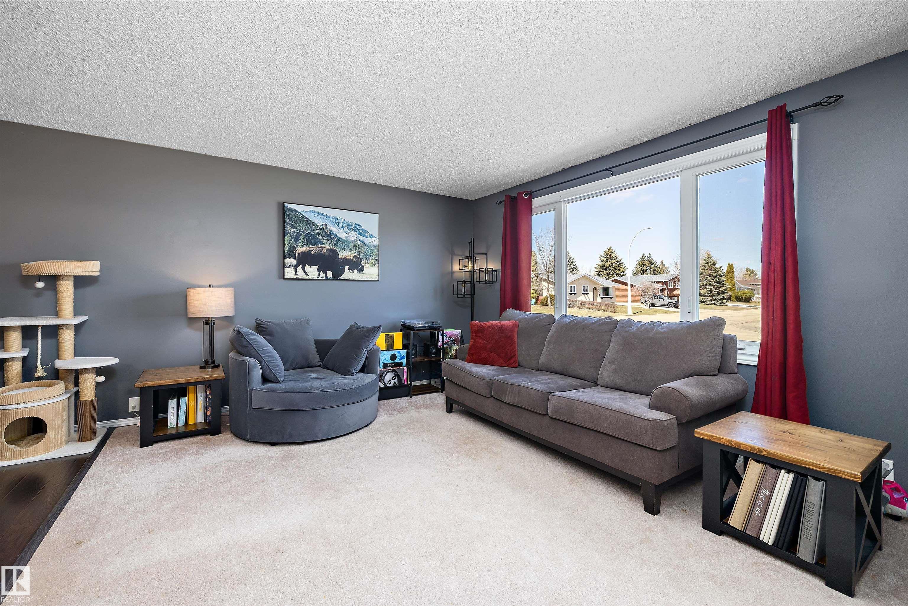 Photo 7 at 9419 98 Avenue, Morinville