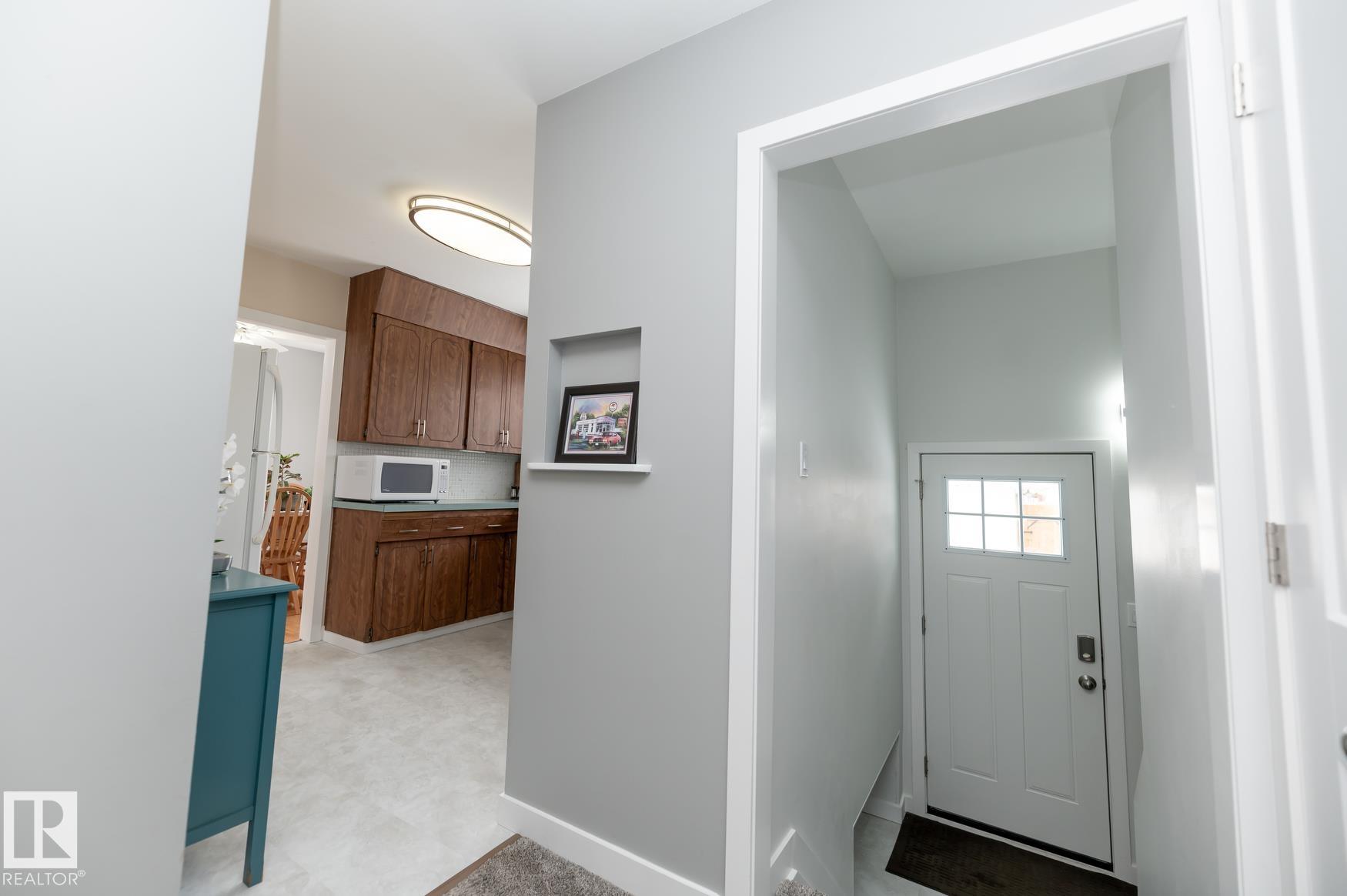 Photo 19 at 13503 111 Street NW, Rosslyn, Edmonton