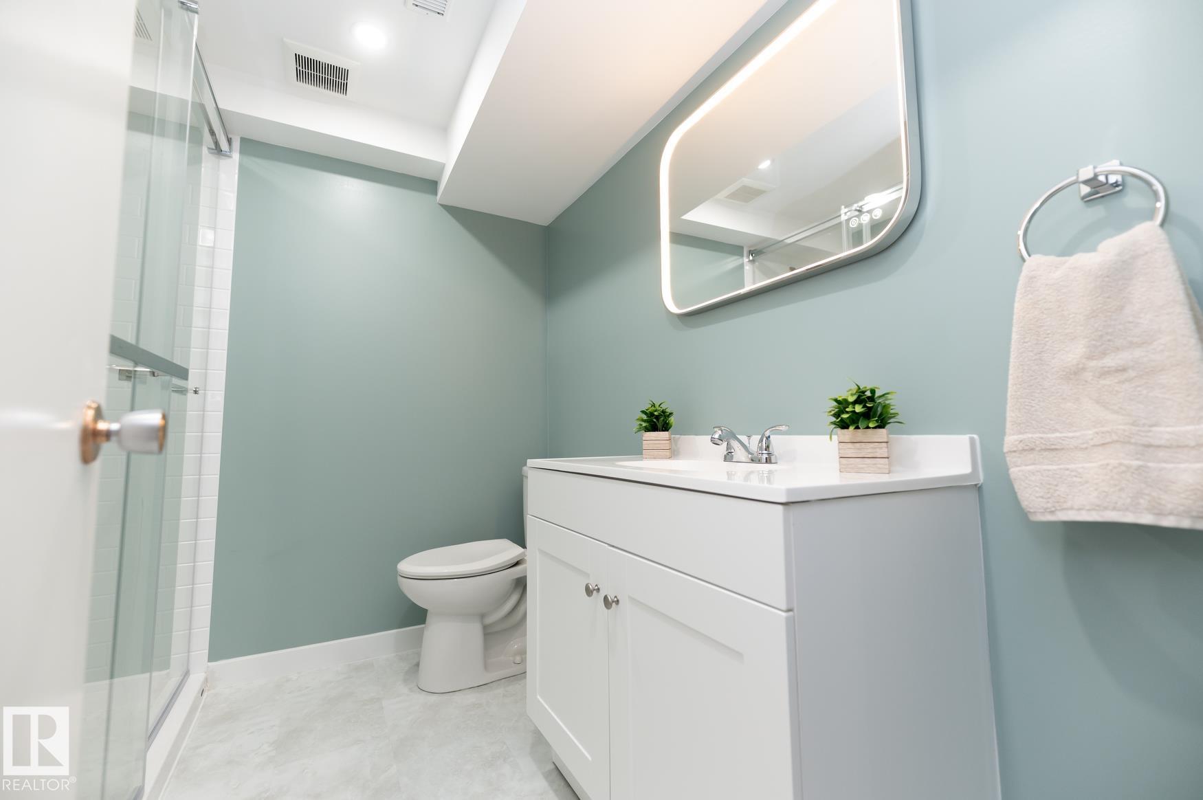 Photo 22 at 13503 111 Street NW, Rosslyn, Edmonton