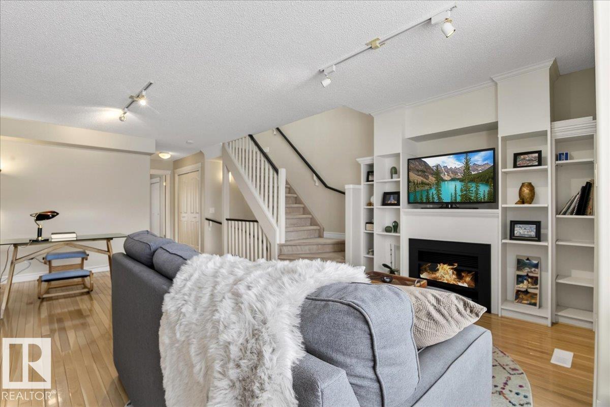 Photo 26 at 34 - 10235 111 Street NW, Downtown, Edmonton