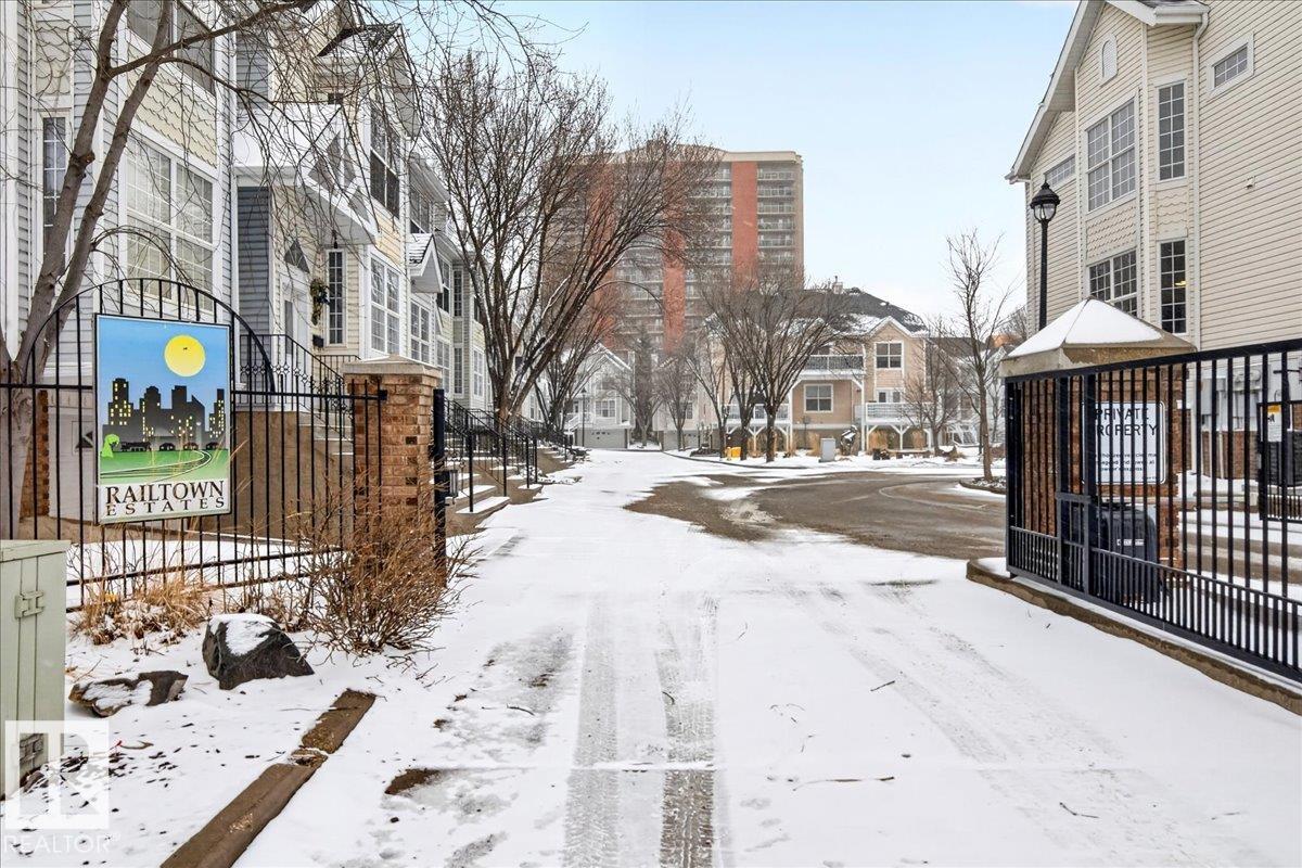 Photo 54 at 34 - 10235 111 Street NW, Downtown, Edmonton