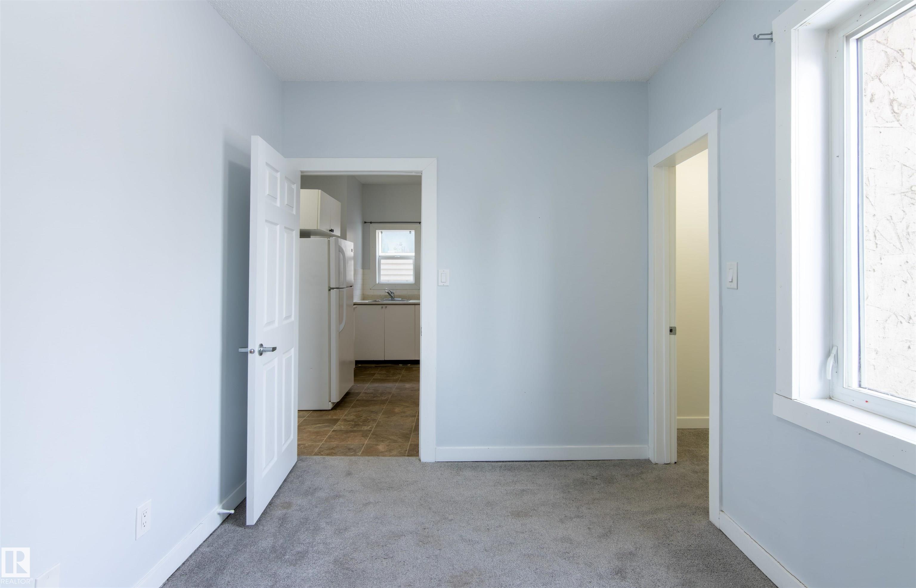 https://zimg.paragon.ice.com/ParagonImages/Property/PM/RAE/225397287/13/0/0/d6e30e1a14f26e87a096483fa2f8d040/1/bff63341e2a0c146ca3a229d13aebf5c/225397287-BAFC81B0-D6A4-4525-82AB-D5609504A55C.JPG