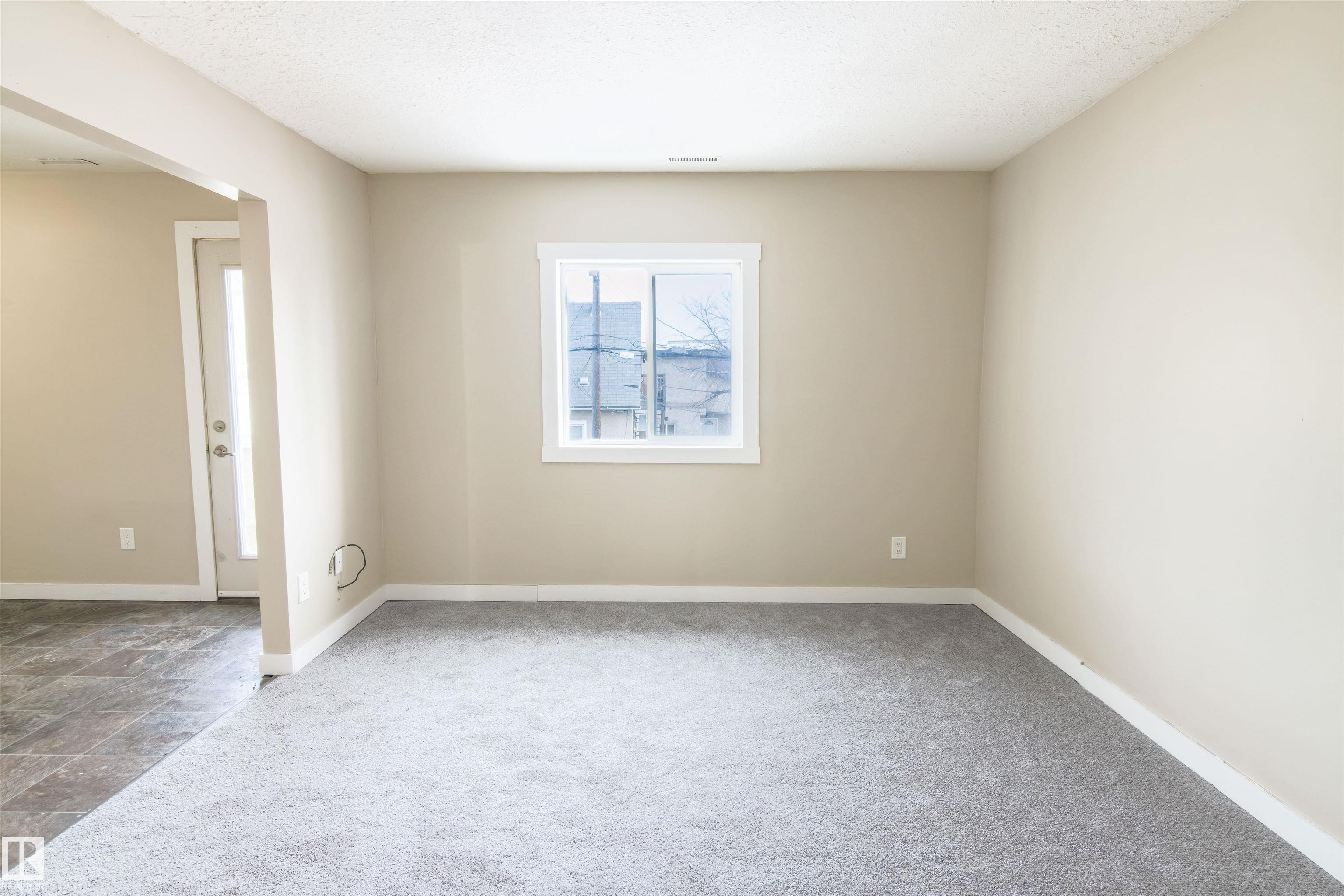 https://zimg.paragon.ice.com/ParagonImages/Property/PM/RAE/225397287/18/0/0/36f5b96057dfc28e8698d24817078d32/1/bff63341e2a0c146ca3a229d13aebf5c/225397287-D40068AA-495A-40F3-8733-1164FB6957A0.JPG