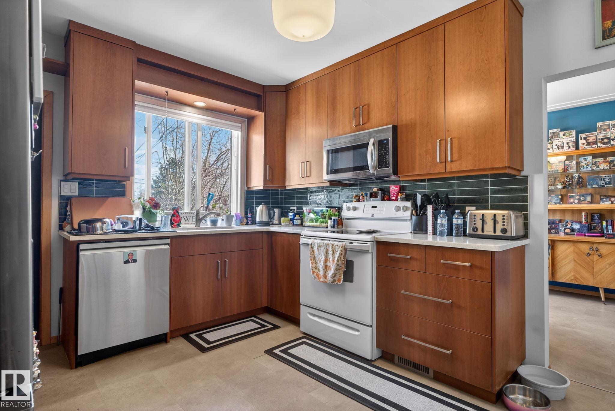 Photo 12 at 11227 103 Street NW, Spruce Avenue, Edmonton