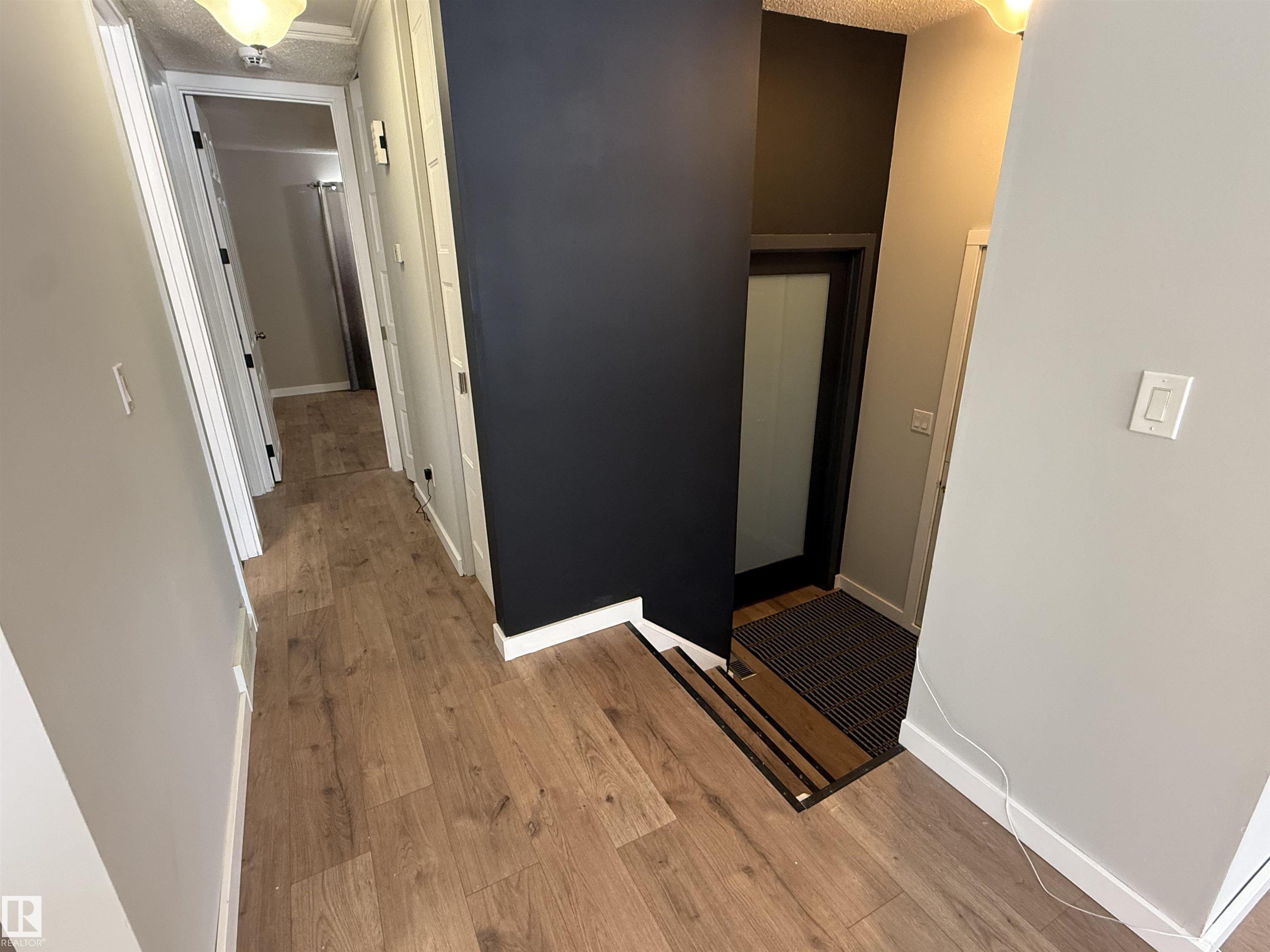 Photo 13 at 10654 Beaumaris Road NW, Lorelei, Edmonton