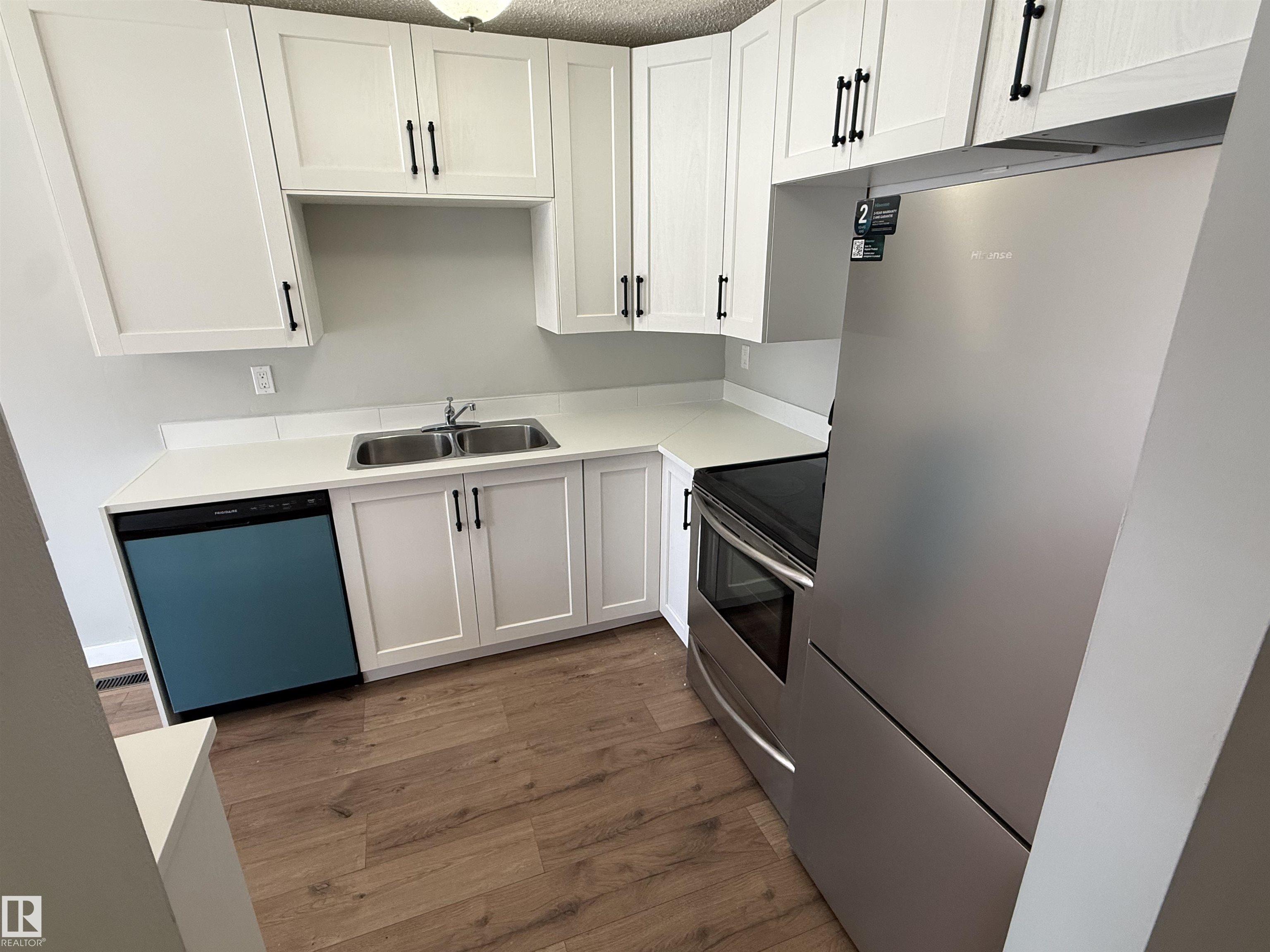 Photo 16 at 10654 Beaumaris Road NW, Lorelei, Edmonton