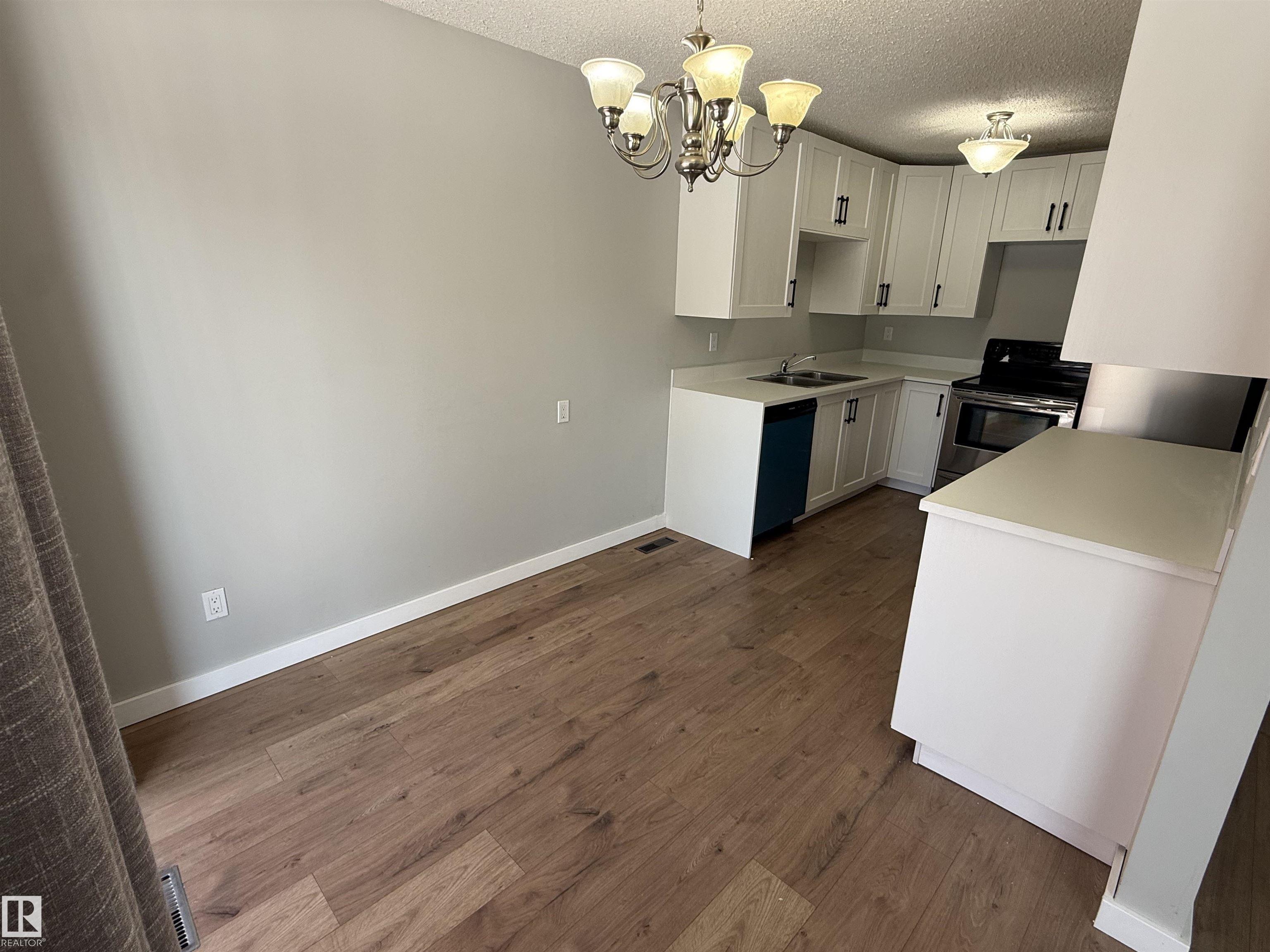 Photo 20 at 10654 Beaumaris Road NW, Lorelei, Edmonton