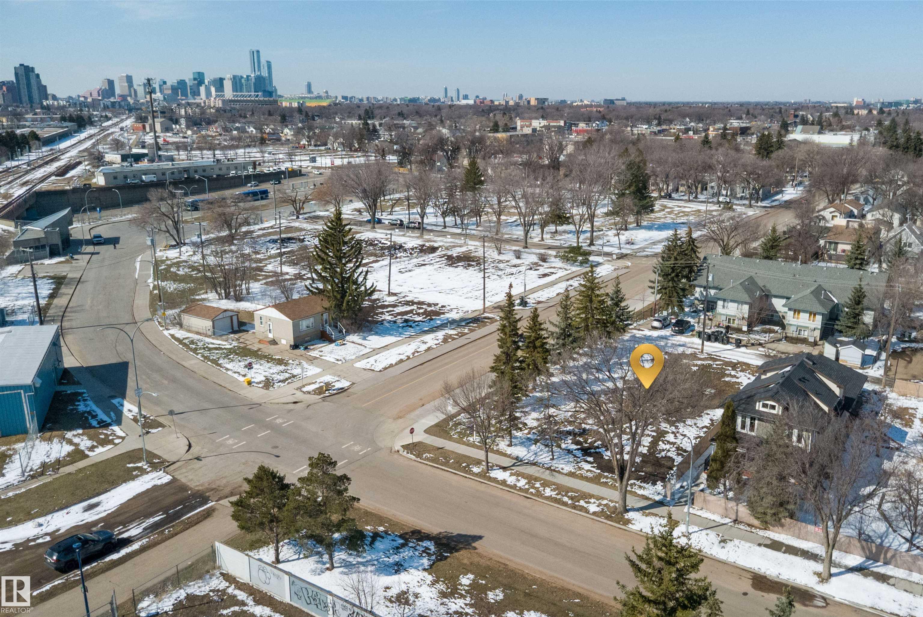 Photo 9 at 11906 76 Street NW, Eastwood, Edmonton