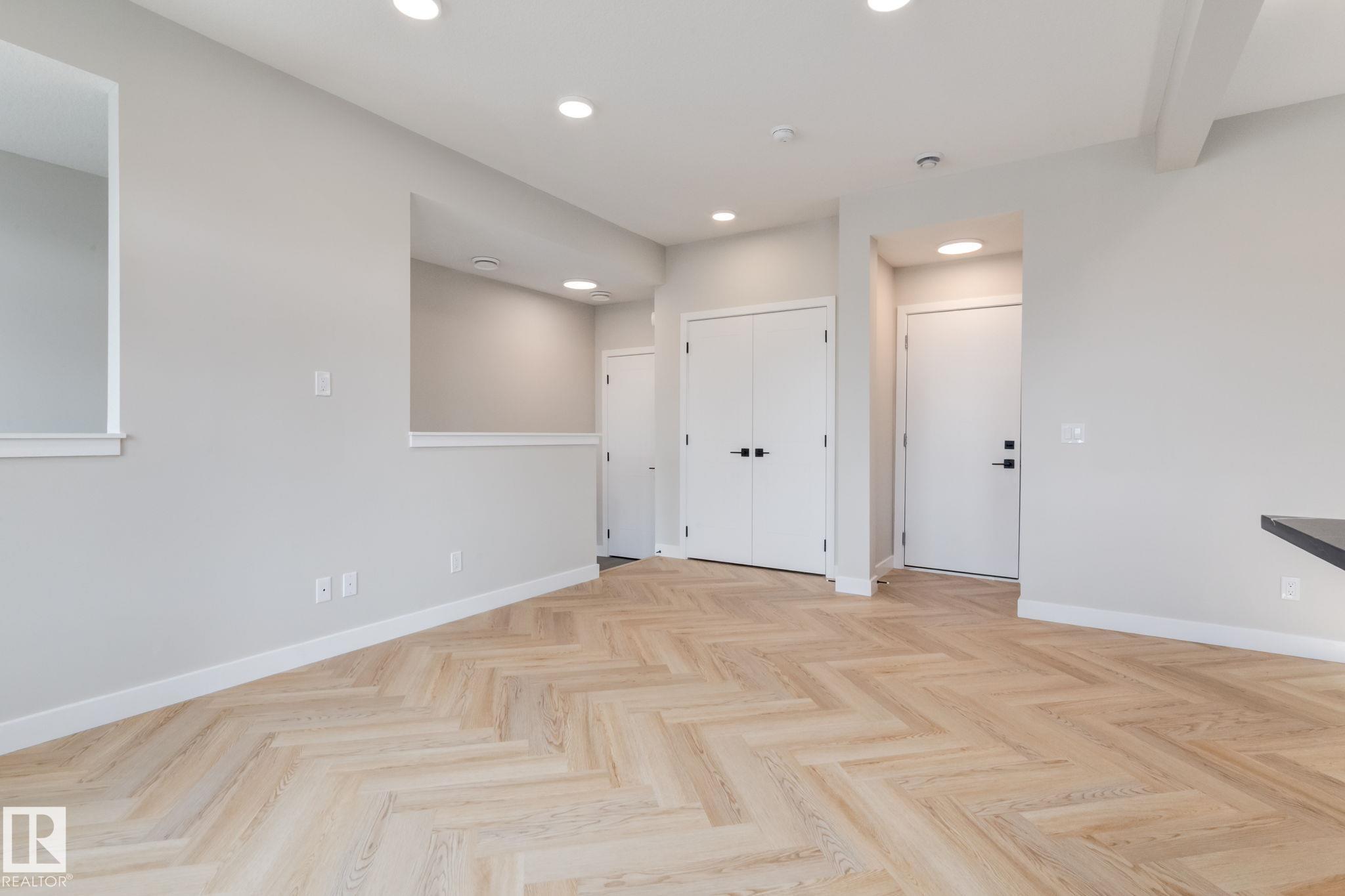 Photo 10 at 41 - 16231 19 Avenue SW, Glenridding Ravine, Edmonton