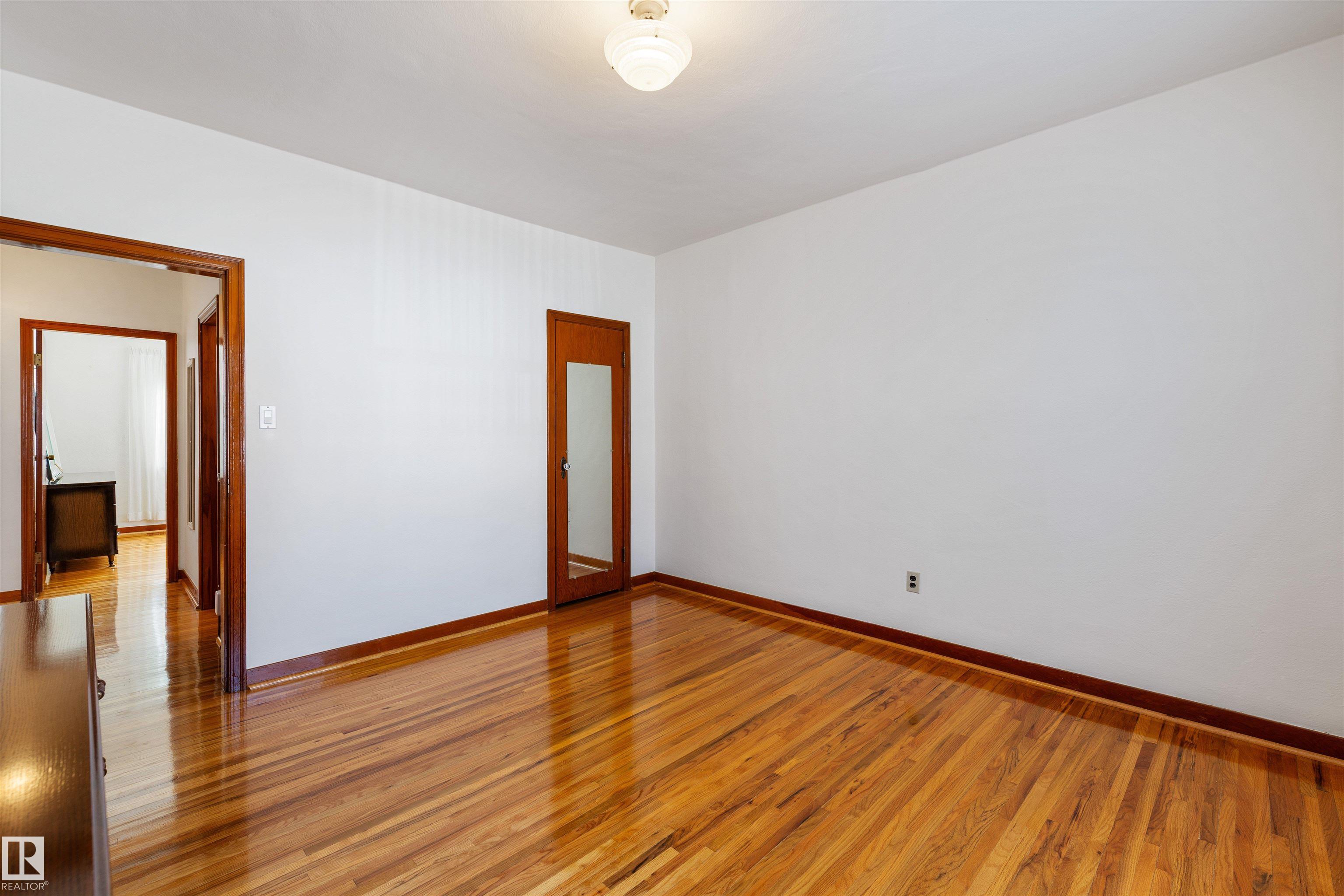 Photo 19 at 10842 110 Street NW, Queen Mary Park, Edmonton