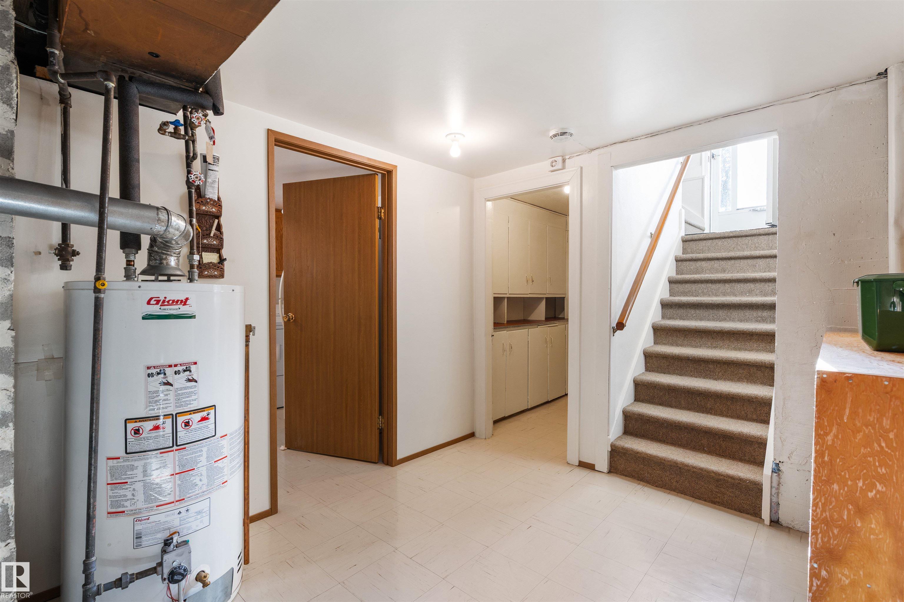 Photo 21 at 10842 110 Street NW, Queen Mary Park, Edmonton