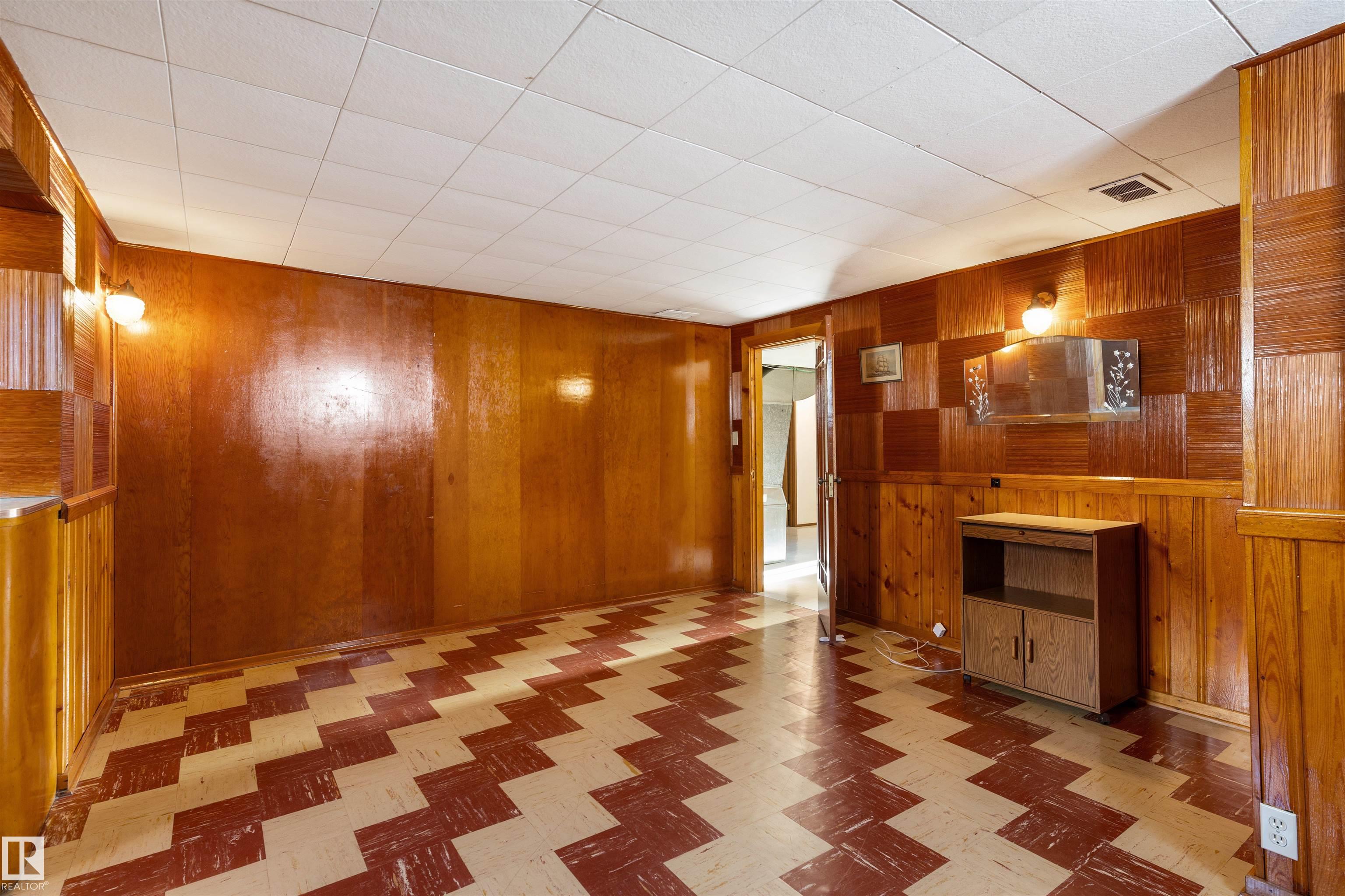 Photo 25 at 10842 110 Street NW, Queen Mary Park, Edmonton