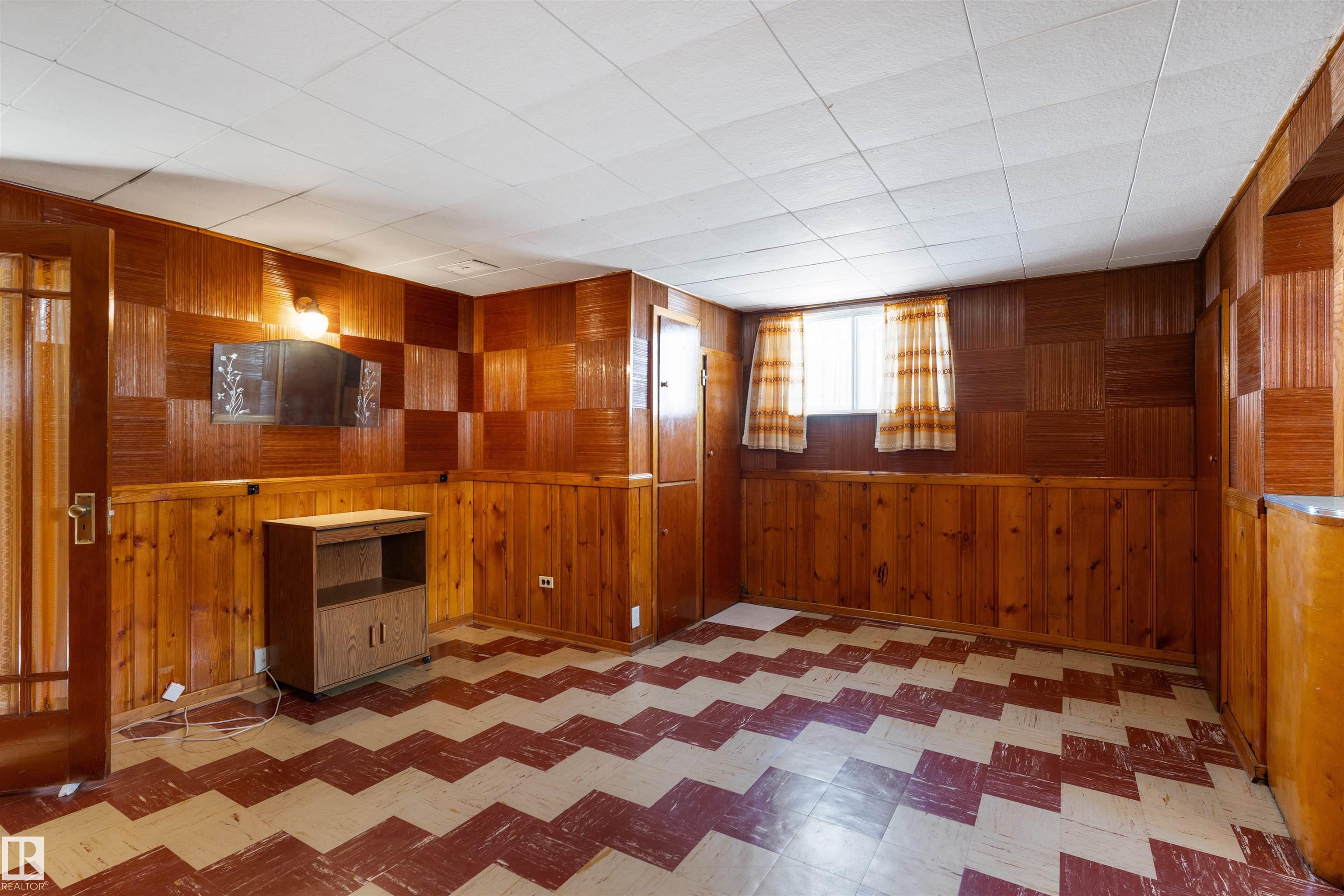 Photo 26 at 10842 110 Street NW, Queen Mary Park, Edmonton