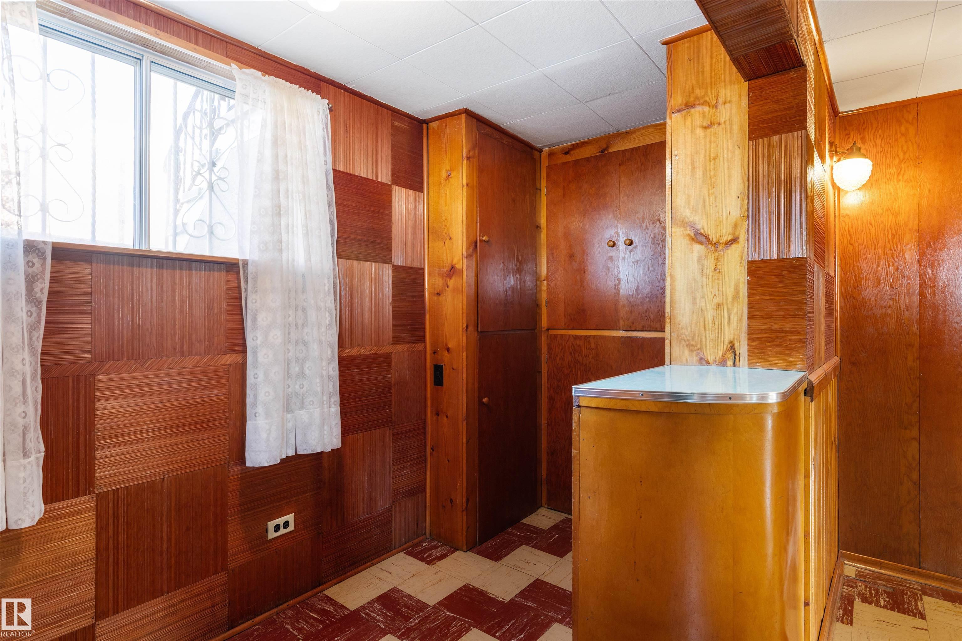 Photo 27 at 10842 110 Street NW, Queen Mary Park, Edmonton