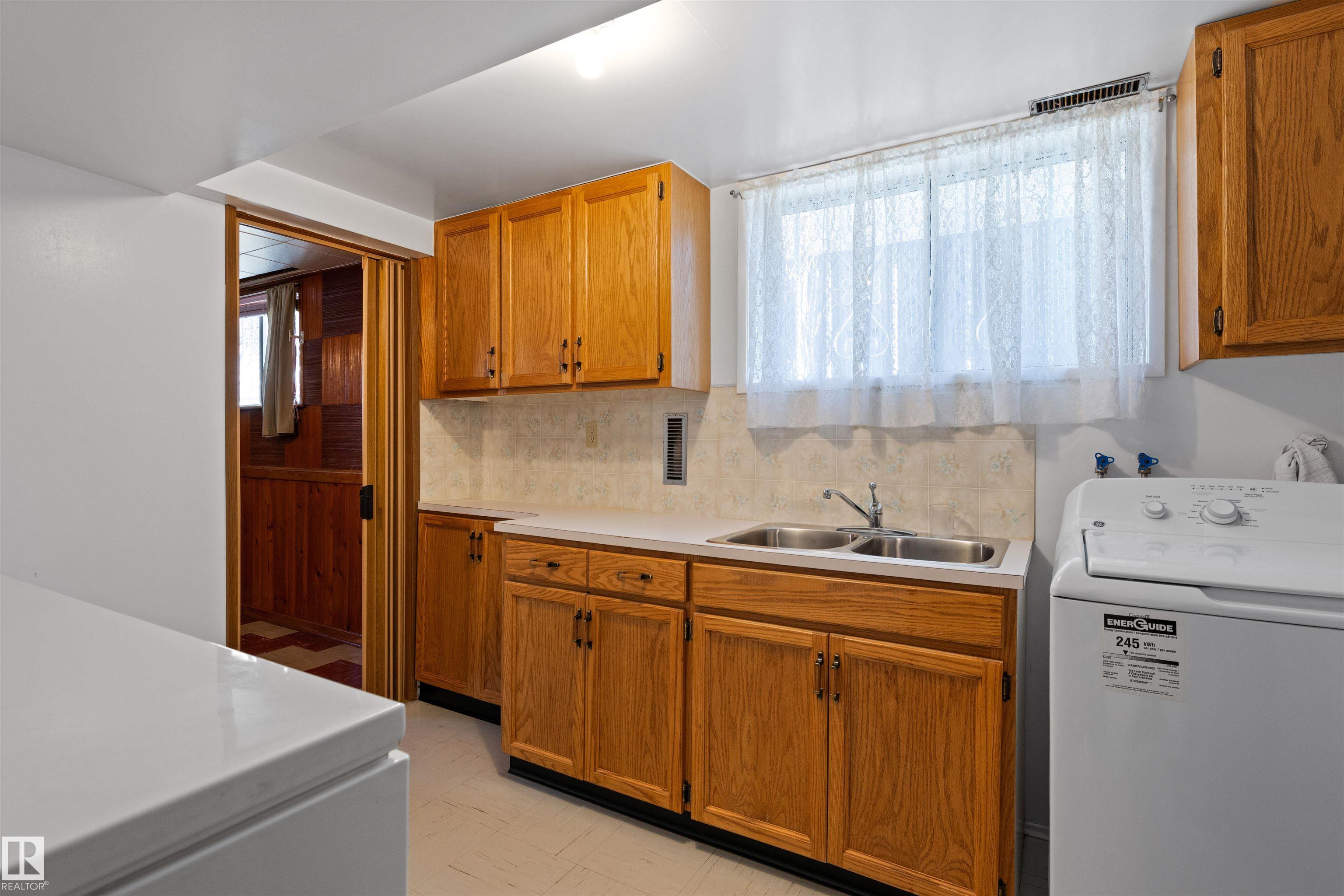 Photo 32 at 10842 110 Street NW, Queen Mary Park, Edmonton