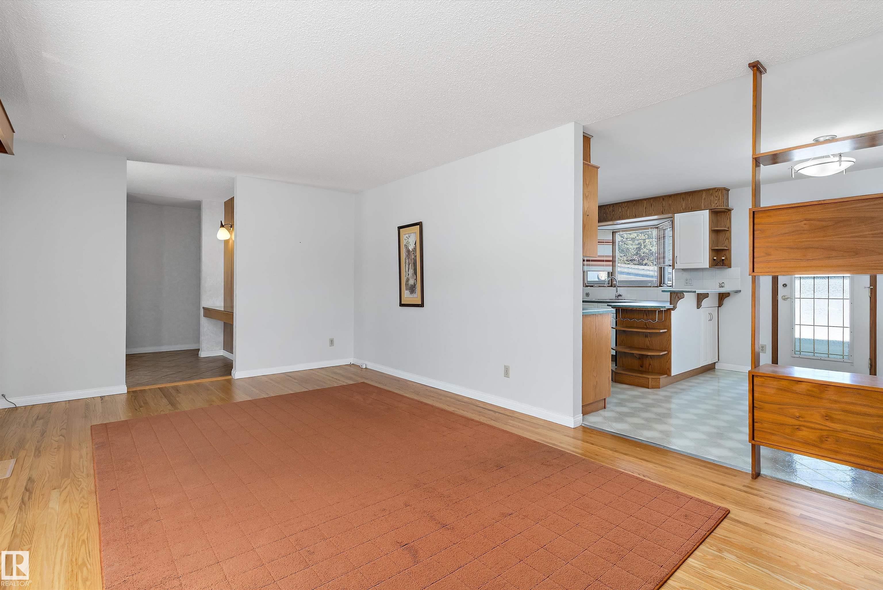 Photo 13 at 9411 68a Street NW, Ottewell, Edmonton