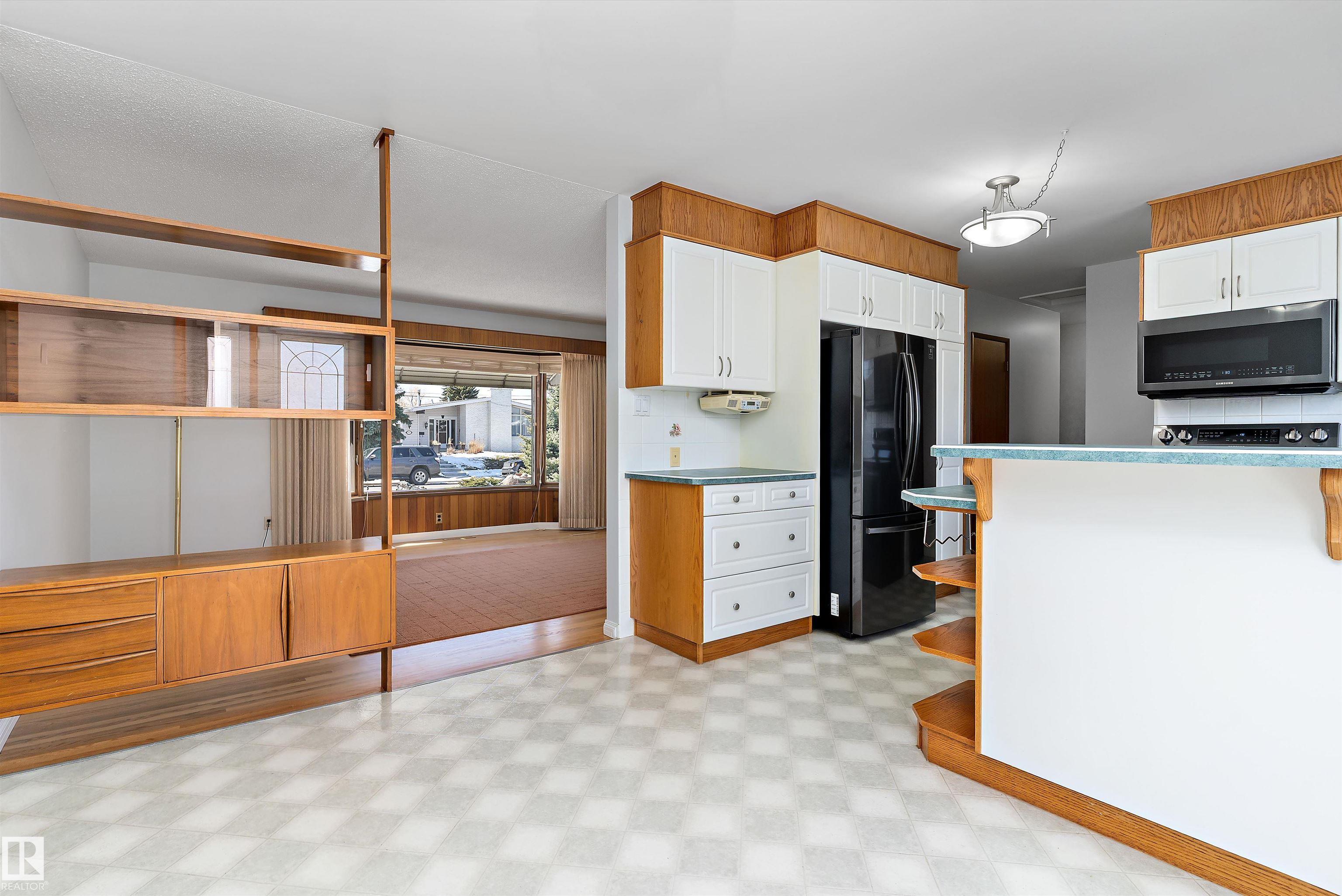 Photo 15 at 9411 68a Street NW, Ottewell, Edmonton