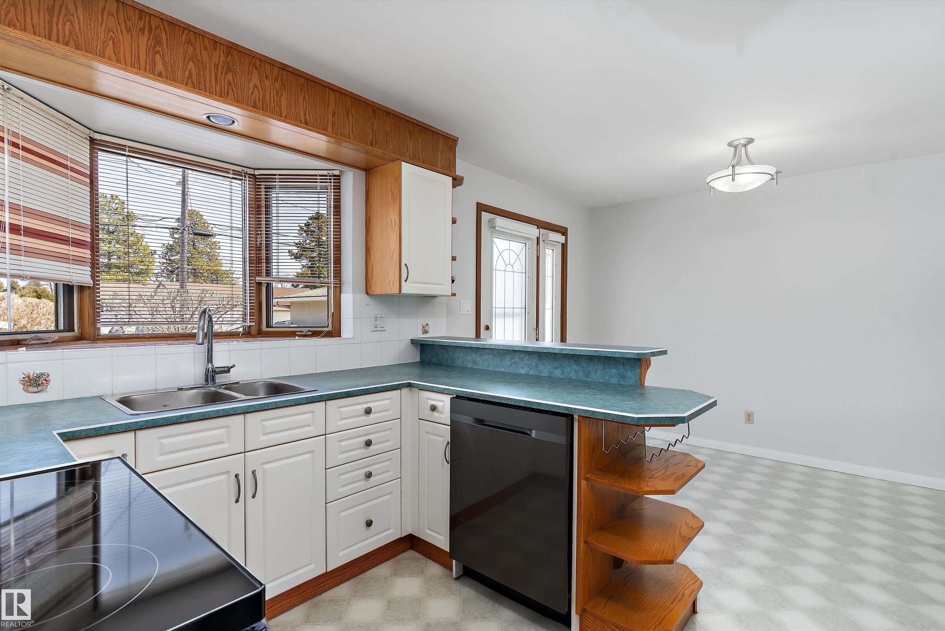 Photo 20 at 9411 68a Street NW, Ottewell, Edmonton