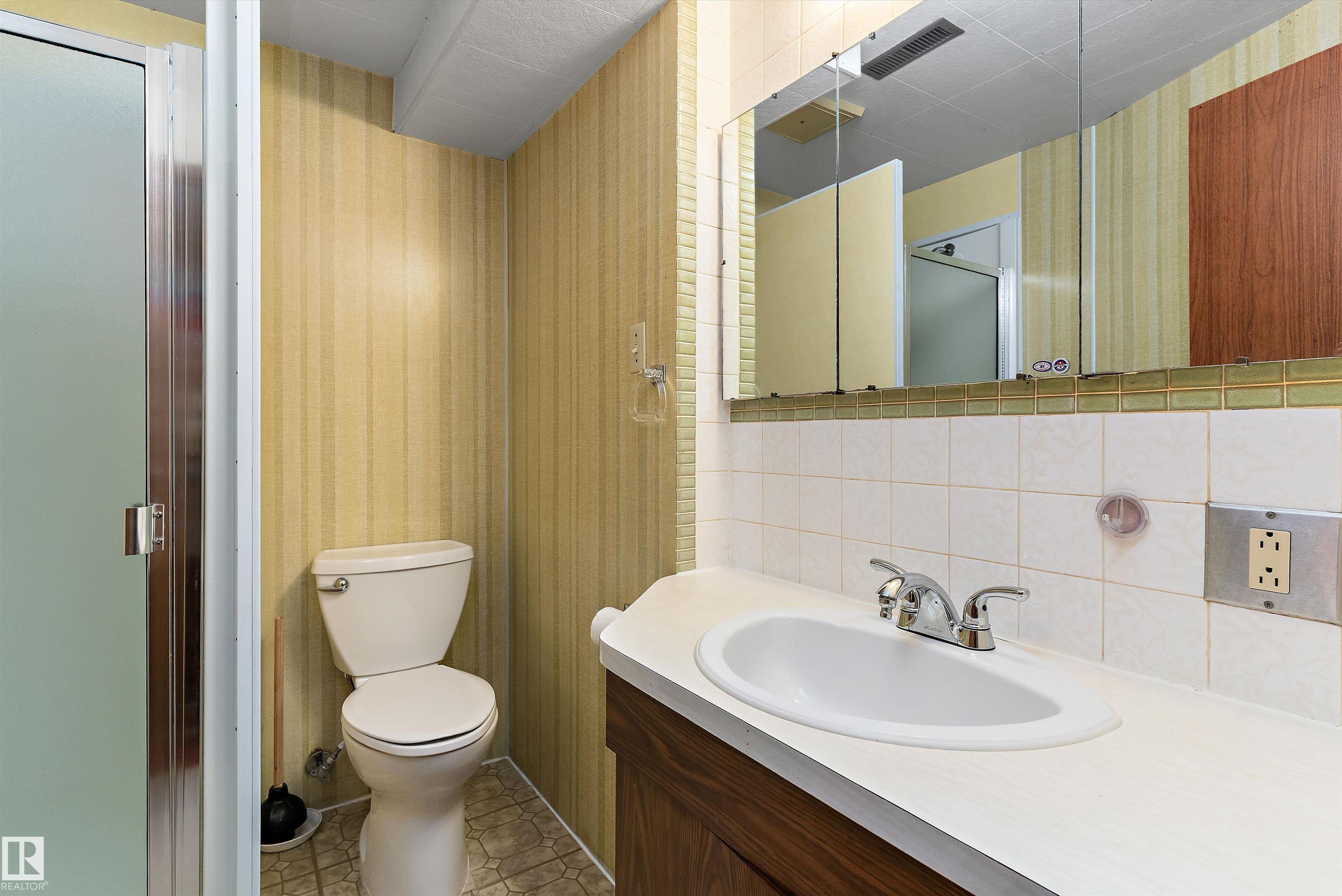 Photo 22 at 9411 68a Street NW, Ottewell, Edmonton