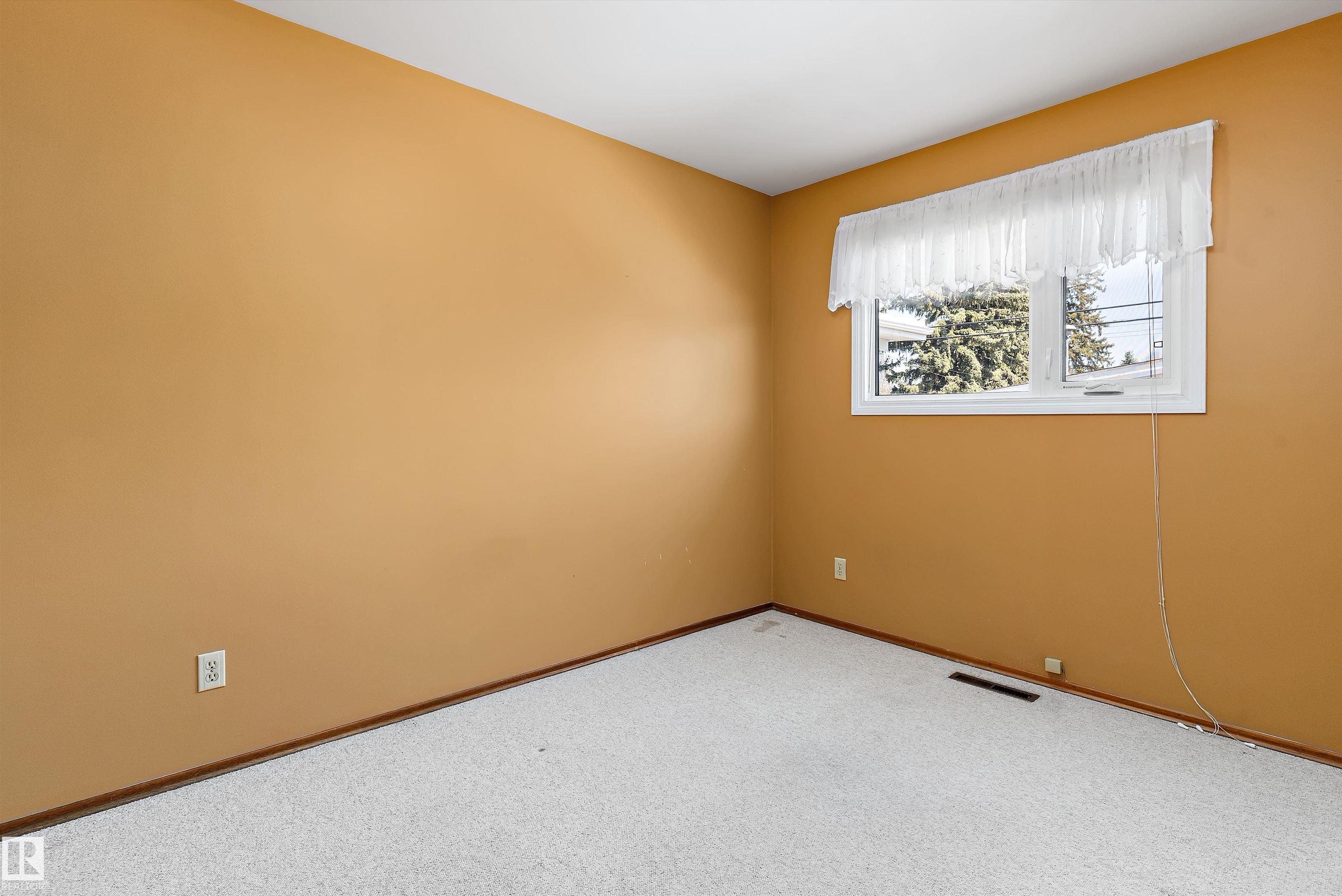 Photo 25 at 9411 68a Street NW, Ottewell, Edmonton