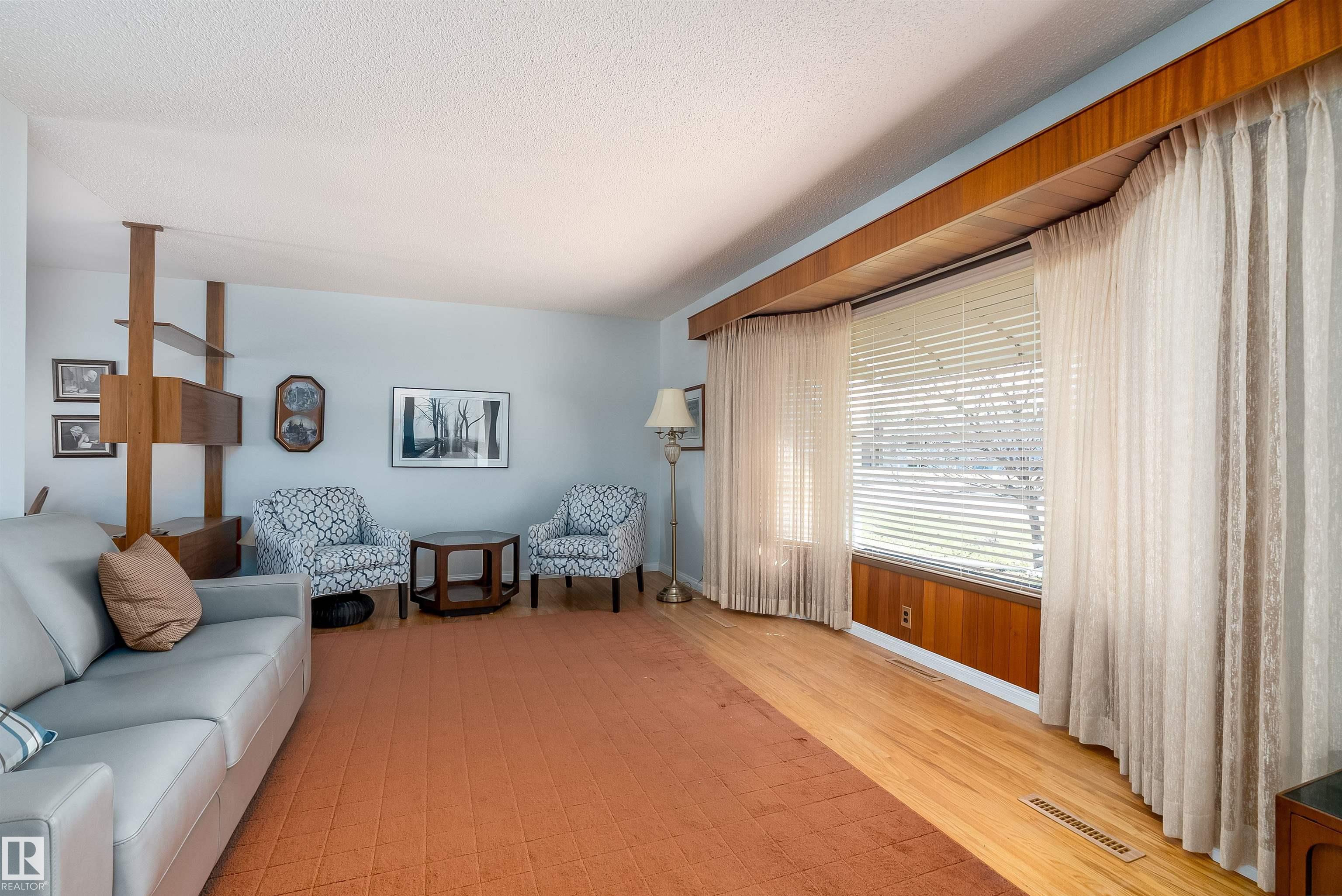Photo 6 at 9411 68a Street NW, Ottewell, Edmonton