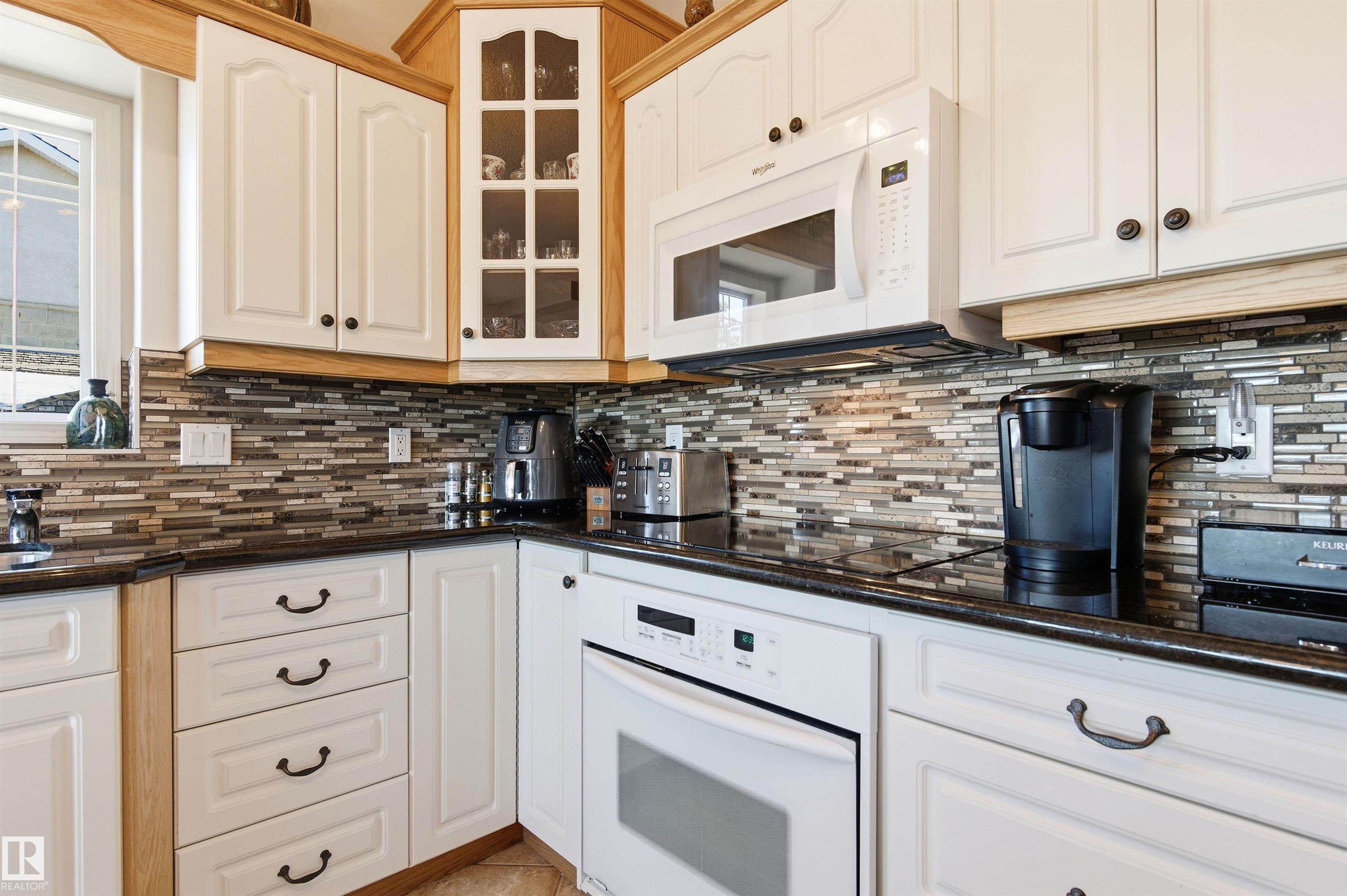 Photo 16 at 12 - 577 Butterworth Way NW, Bulyea Heights, Edmonton