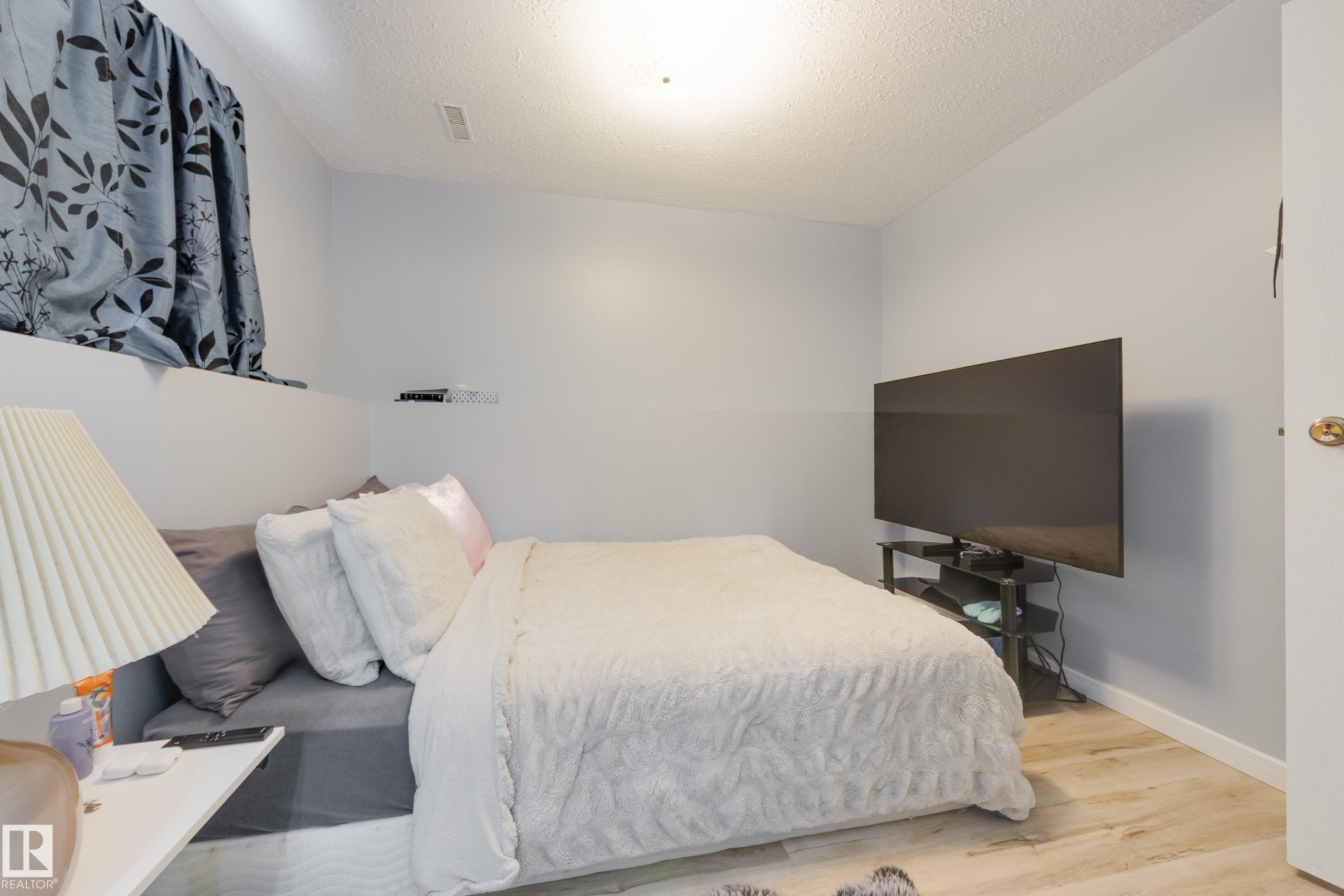 Photo 13 at 12775 116 Street NW, Calder, Edmonton