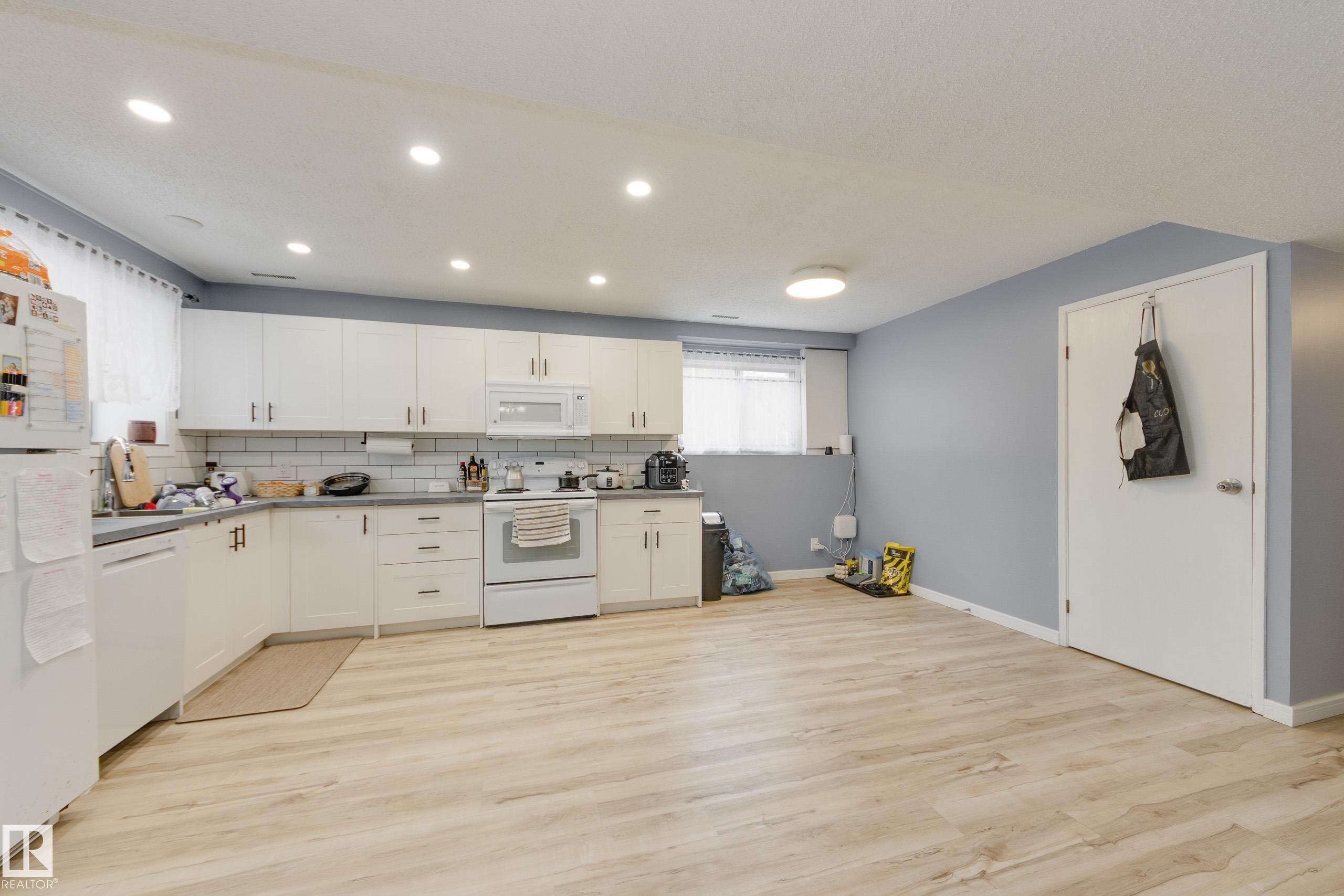 Photo 10 at 12775 116 Street NW, Calder, Edmonton