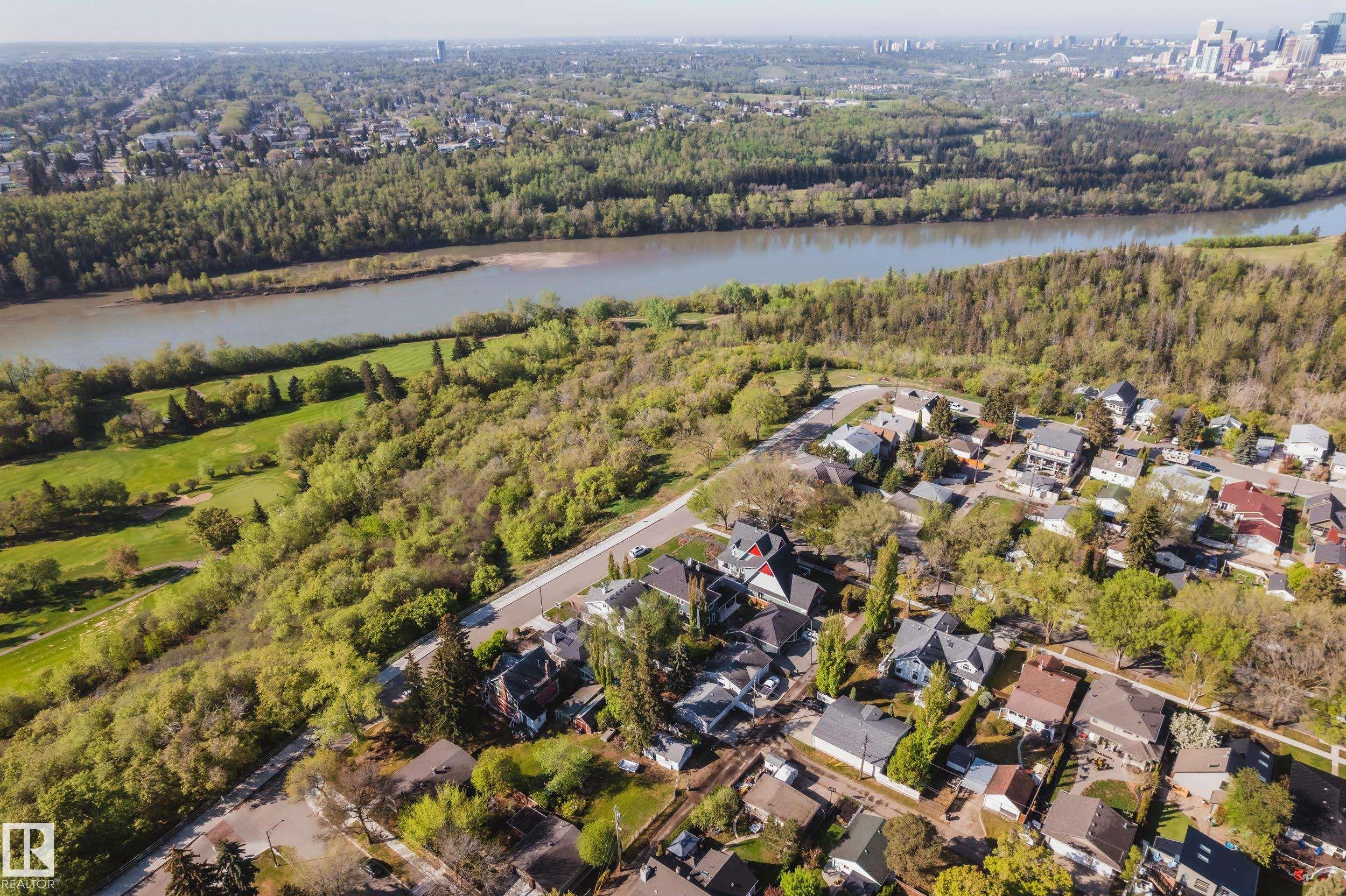 6003 111 Avenue NW, Highlands, Edmonton