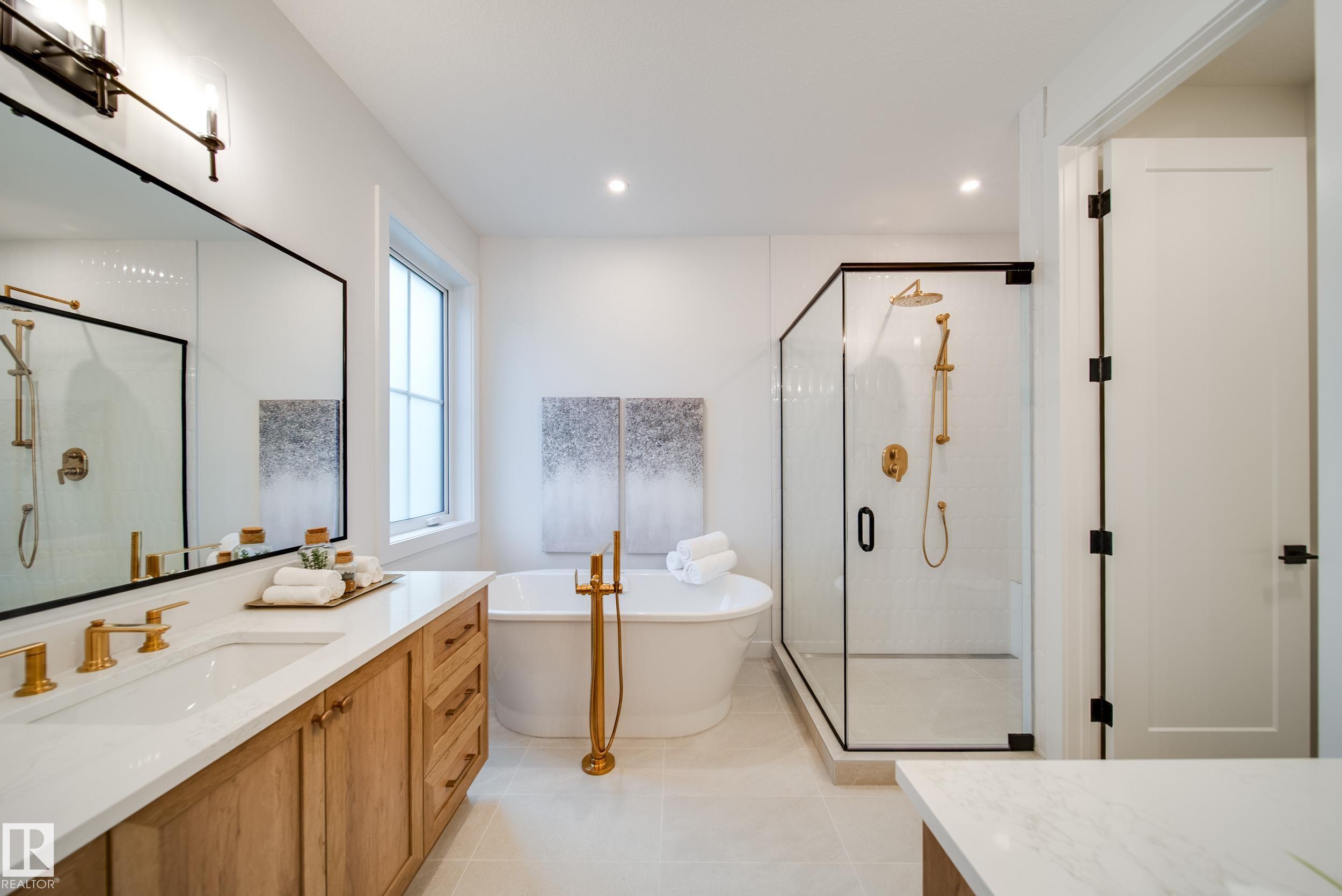 Photo 34 at 6003 111 Avenue NW, Highlands, Edmonton