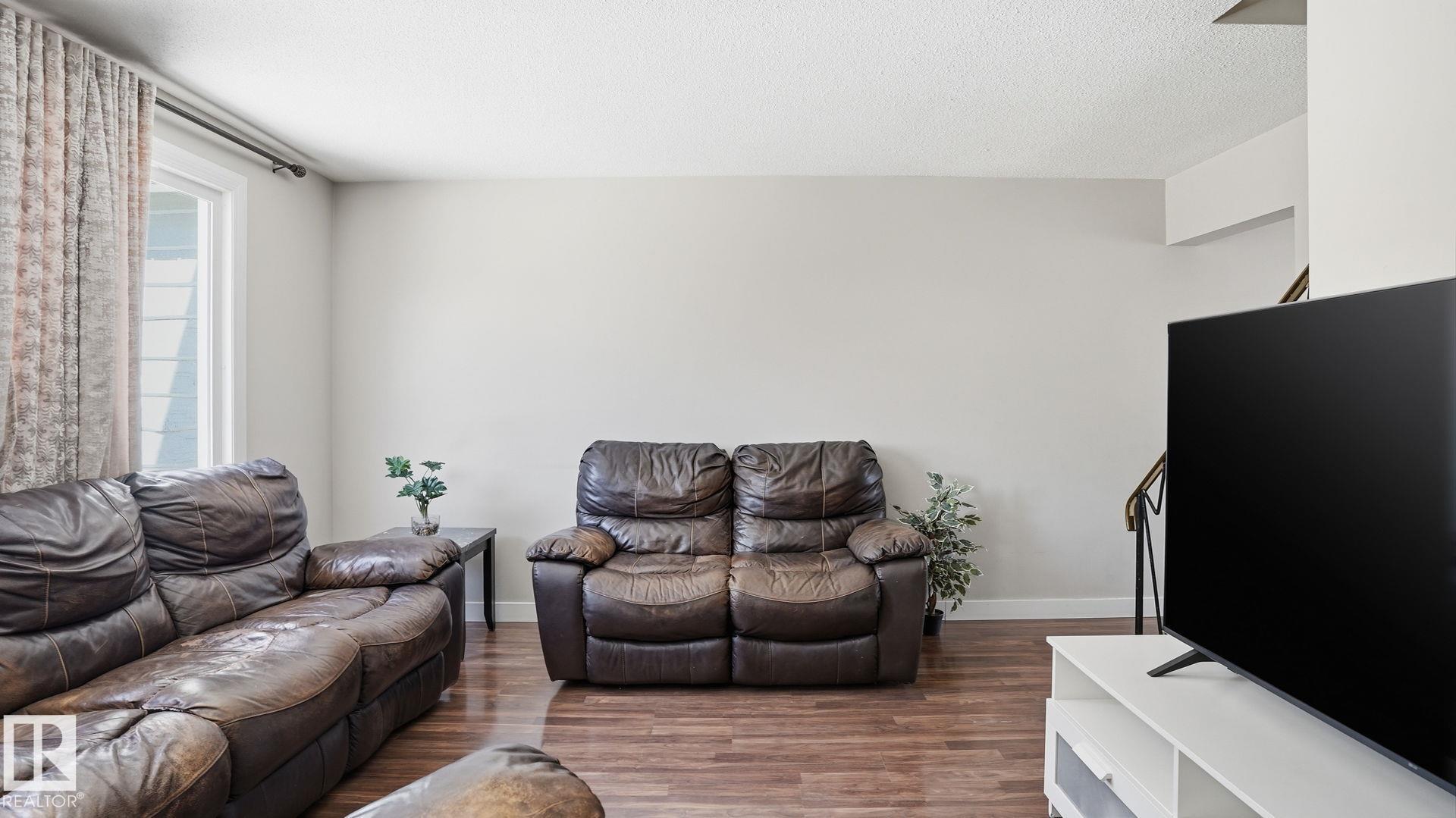 164 Mayfair Mews NW, Northmount, Edmonton