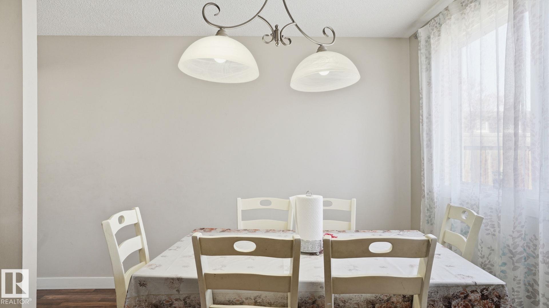 164 Mayfair Mews NW, Northmount, Edmonton